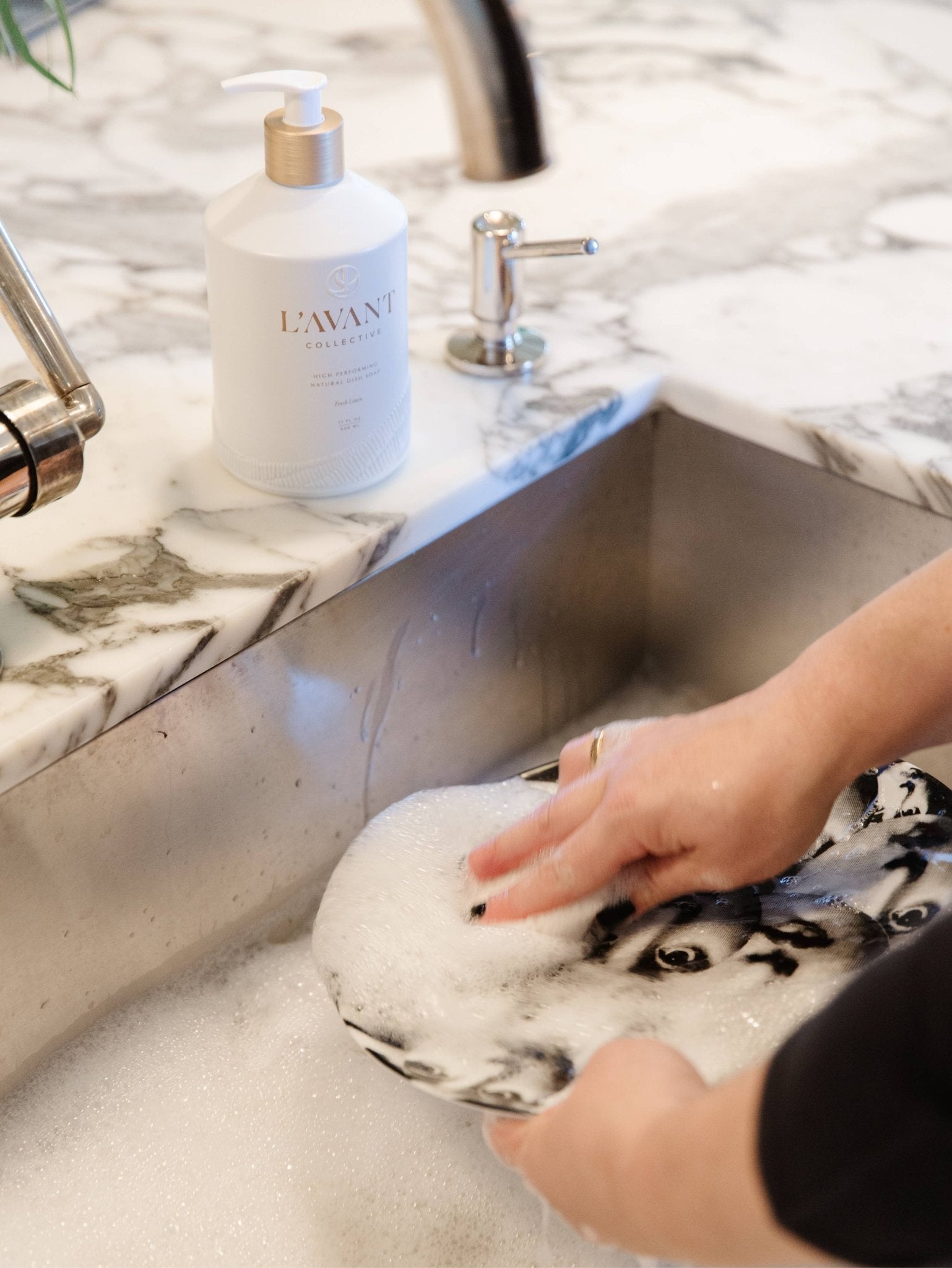 Fresh Linen High Performing Dish Soap - Box Turtle