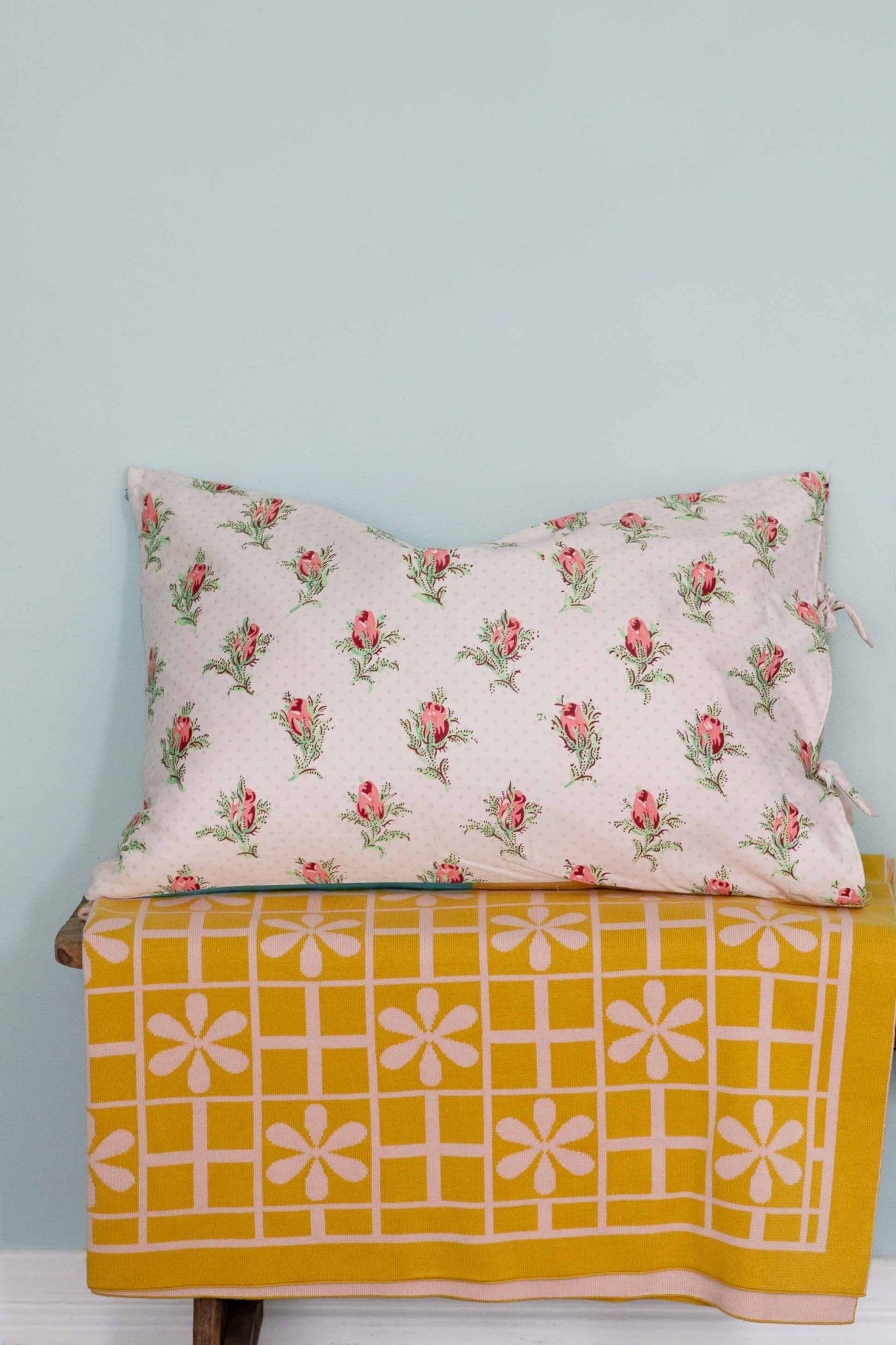 Peonies Pillowcase Set - Box Turtle