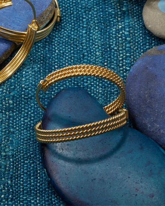 Twist Hoops