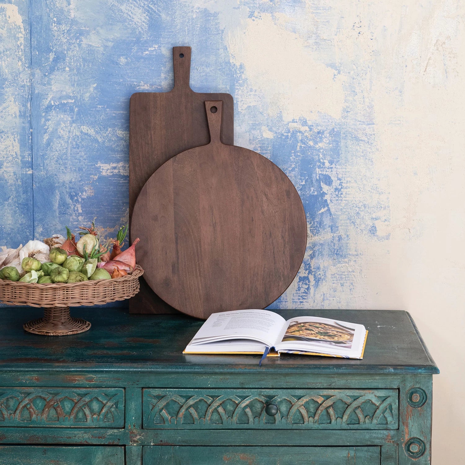 Mango Wood Cheese/Cutting Board