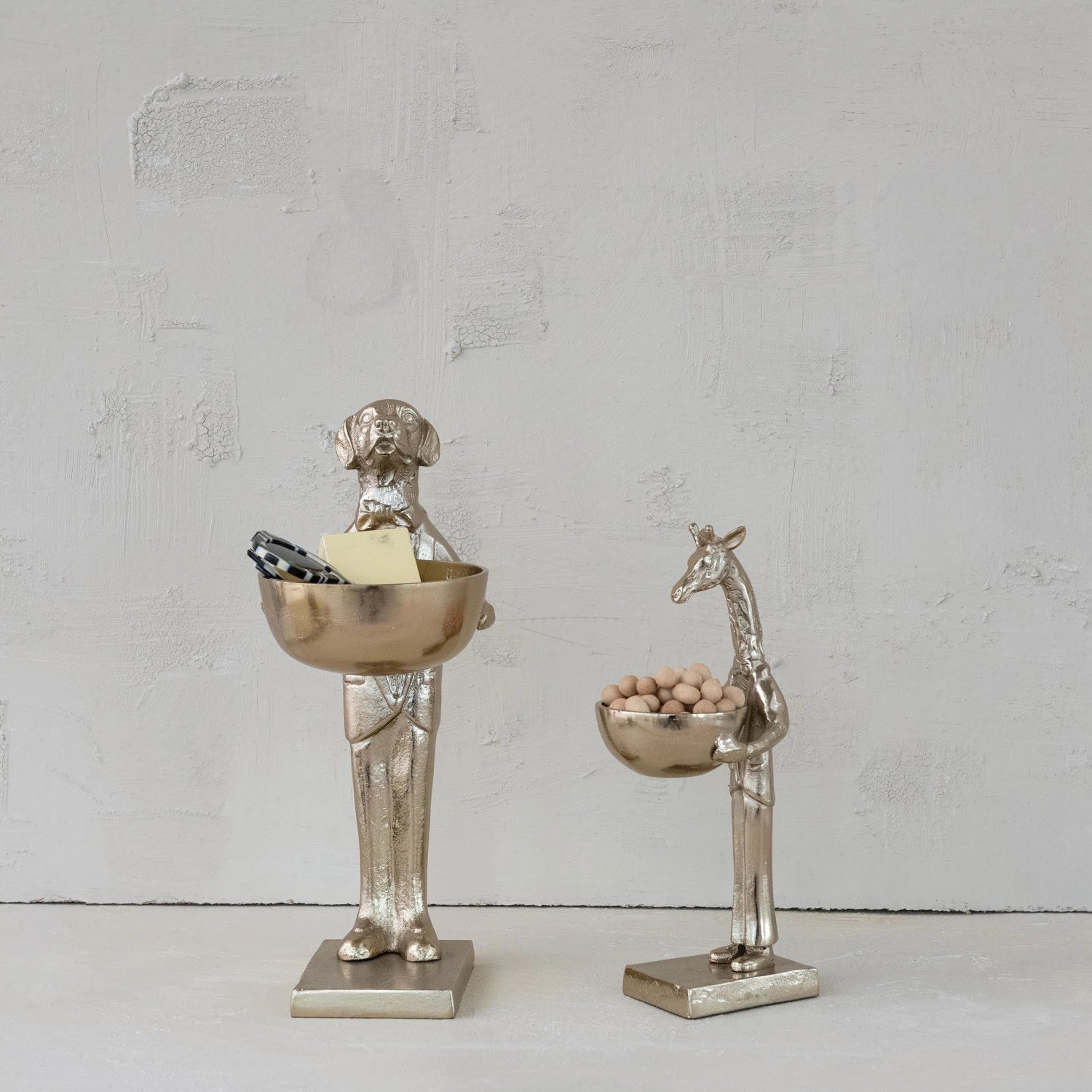 Gold Giraffe Holding Bowl