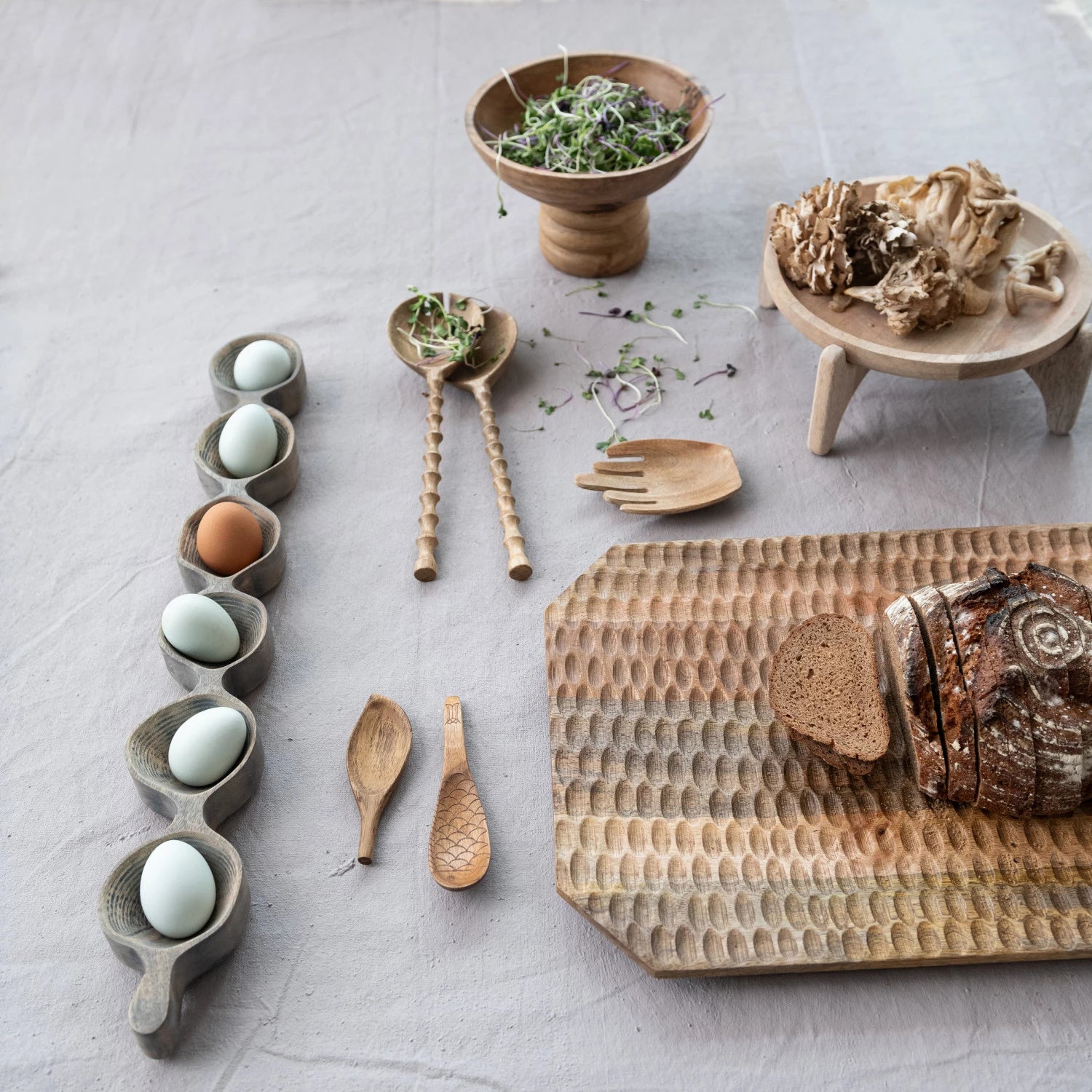 Mango Wood Platter & Stand