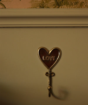 pyar heart hook