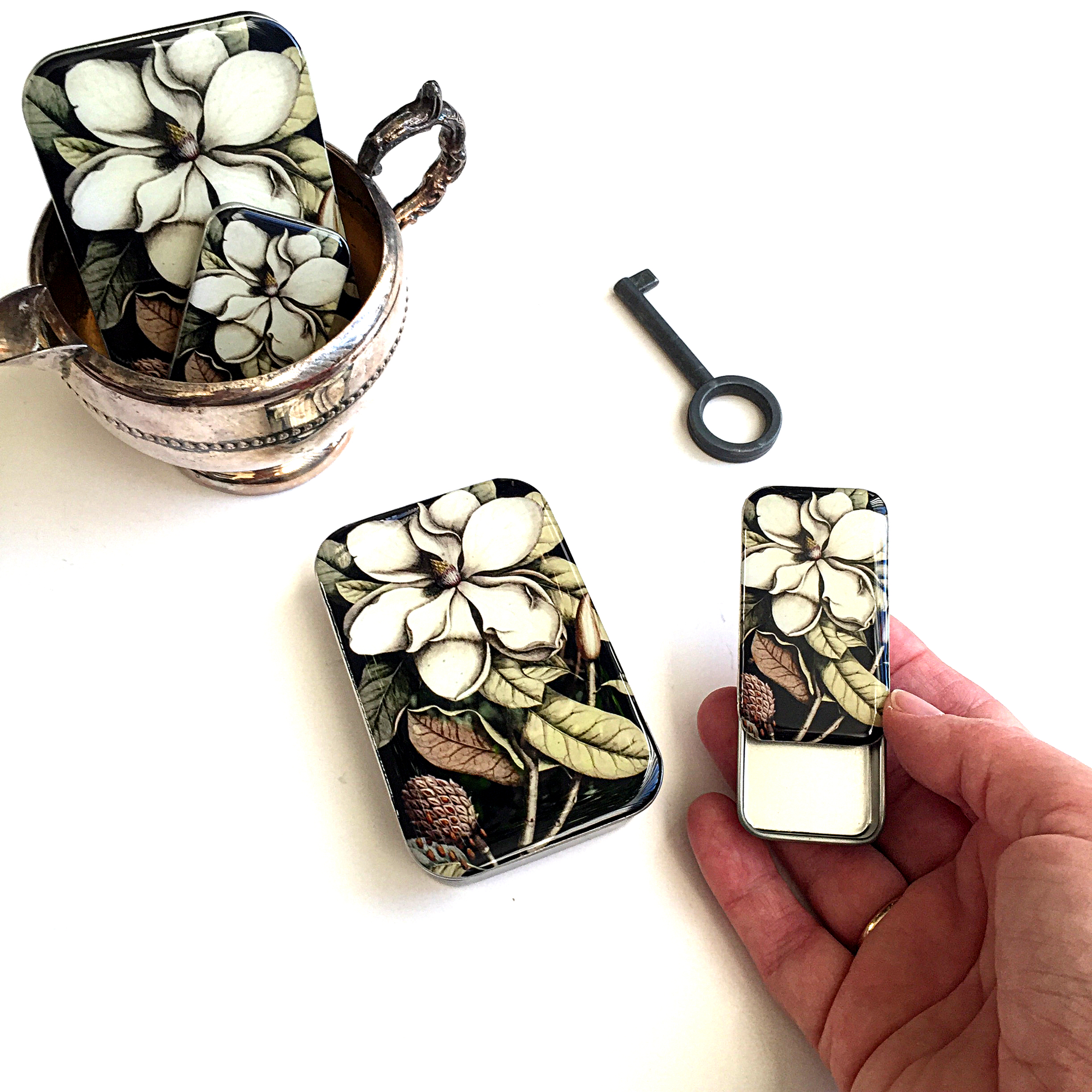 Magnolia Trinket Tin