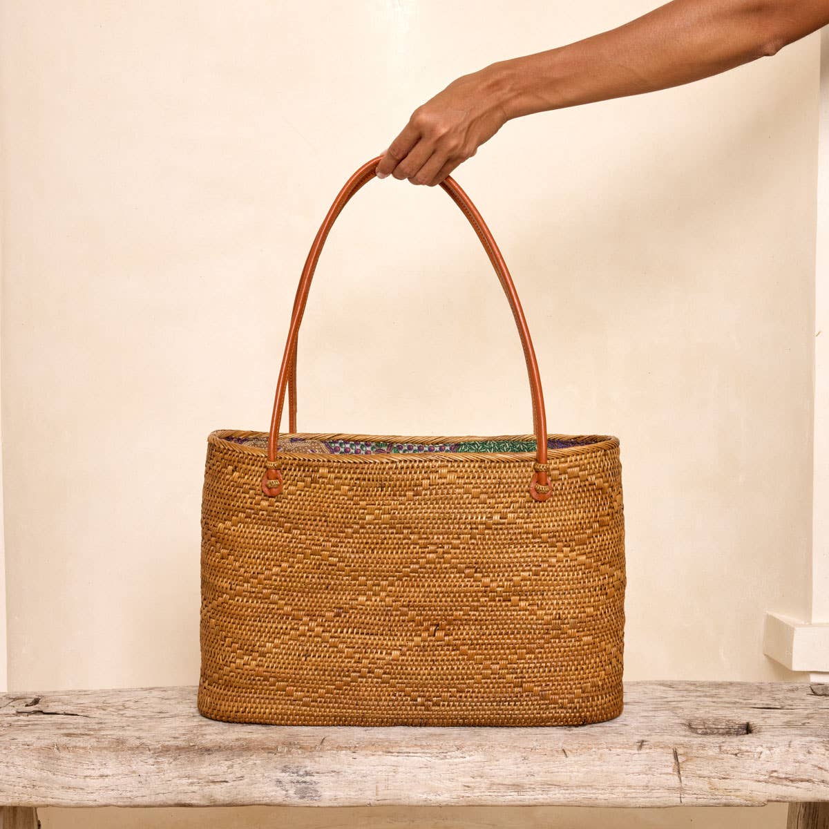Medium Ata Vine Tote Bag