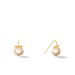 Petite + Sweet Pebble Pearl Earrings