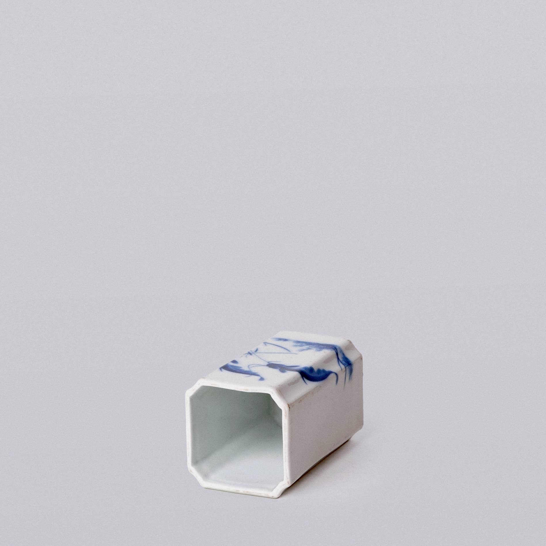 1920s Blue &amp; White Porcelain Fish Square Vase