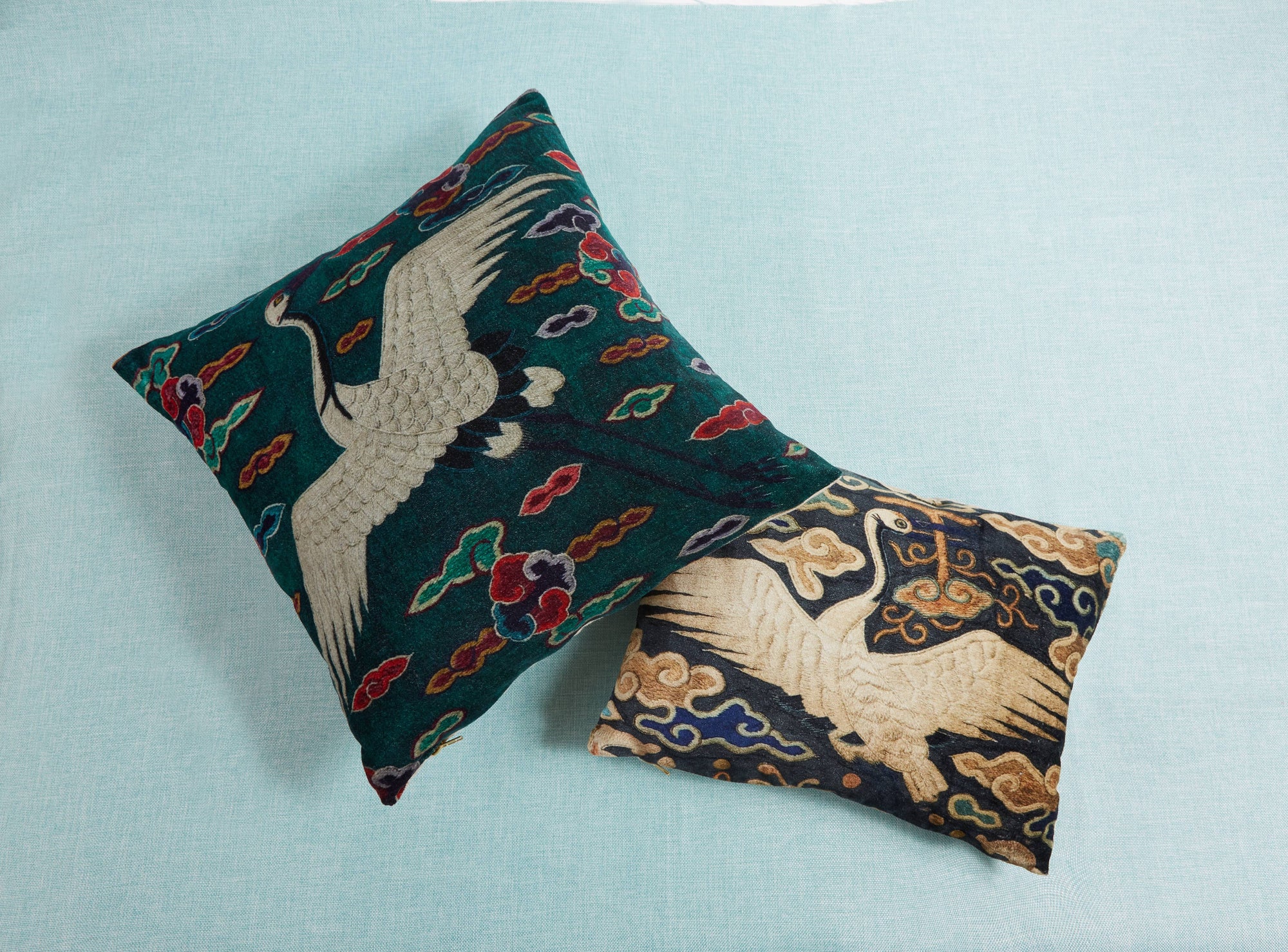 Rectangle Crane Velvet Pillow