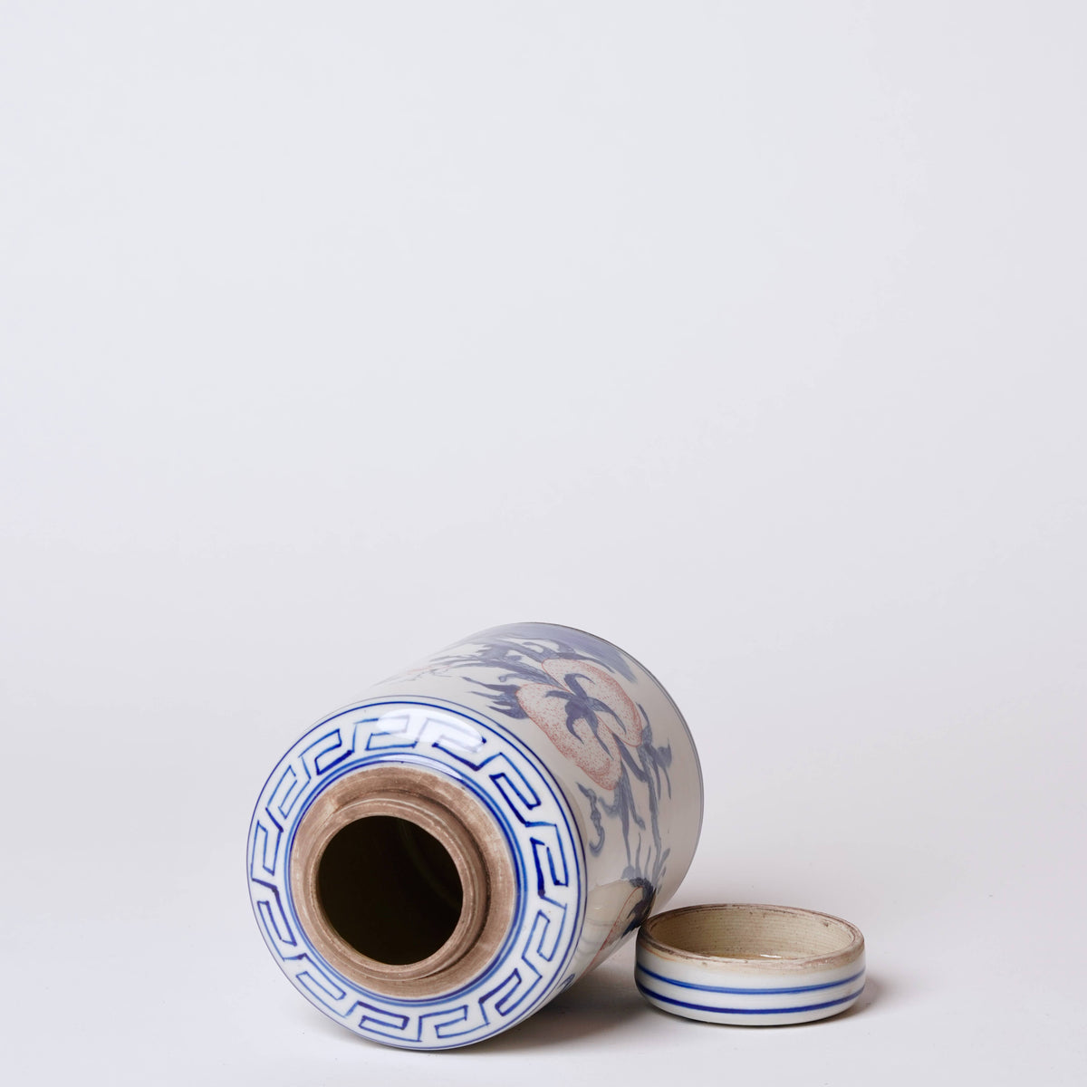 Red and Blue Porcelain Immortal Peach Cylinder Caddy