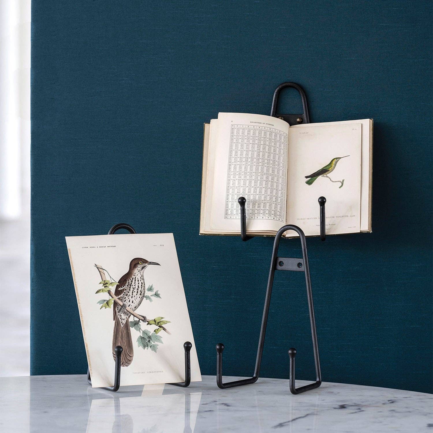 Hangable Stand