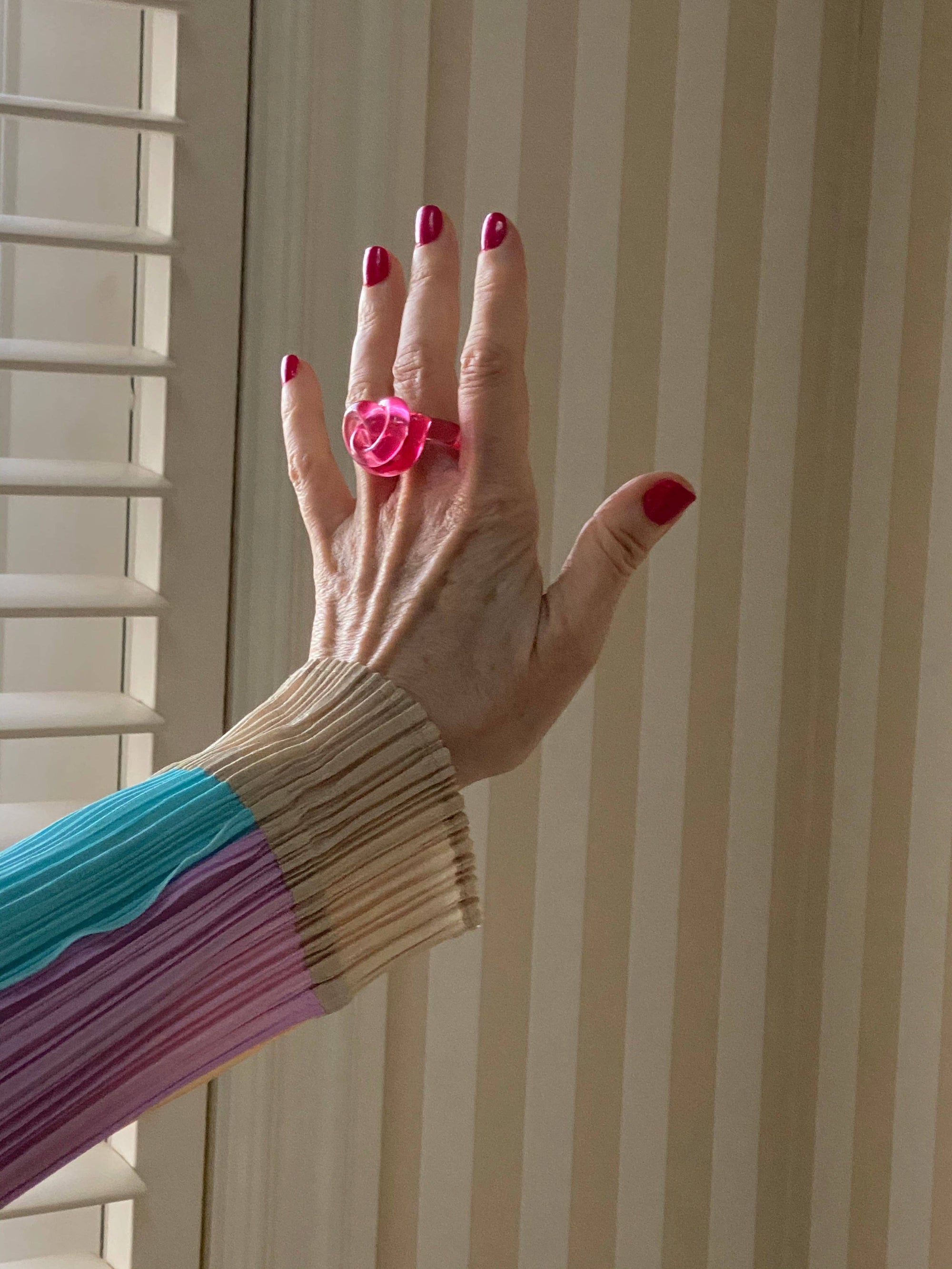 Lucite Knot Ring