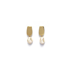 Siren Stud Pearl Earrings 10k gld
