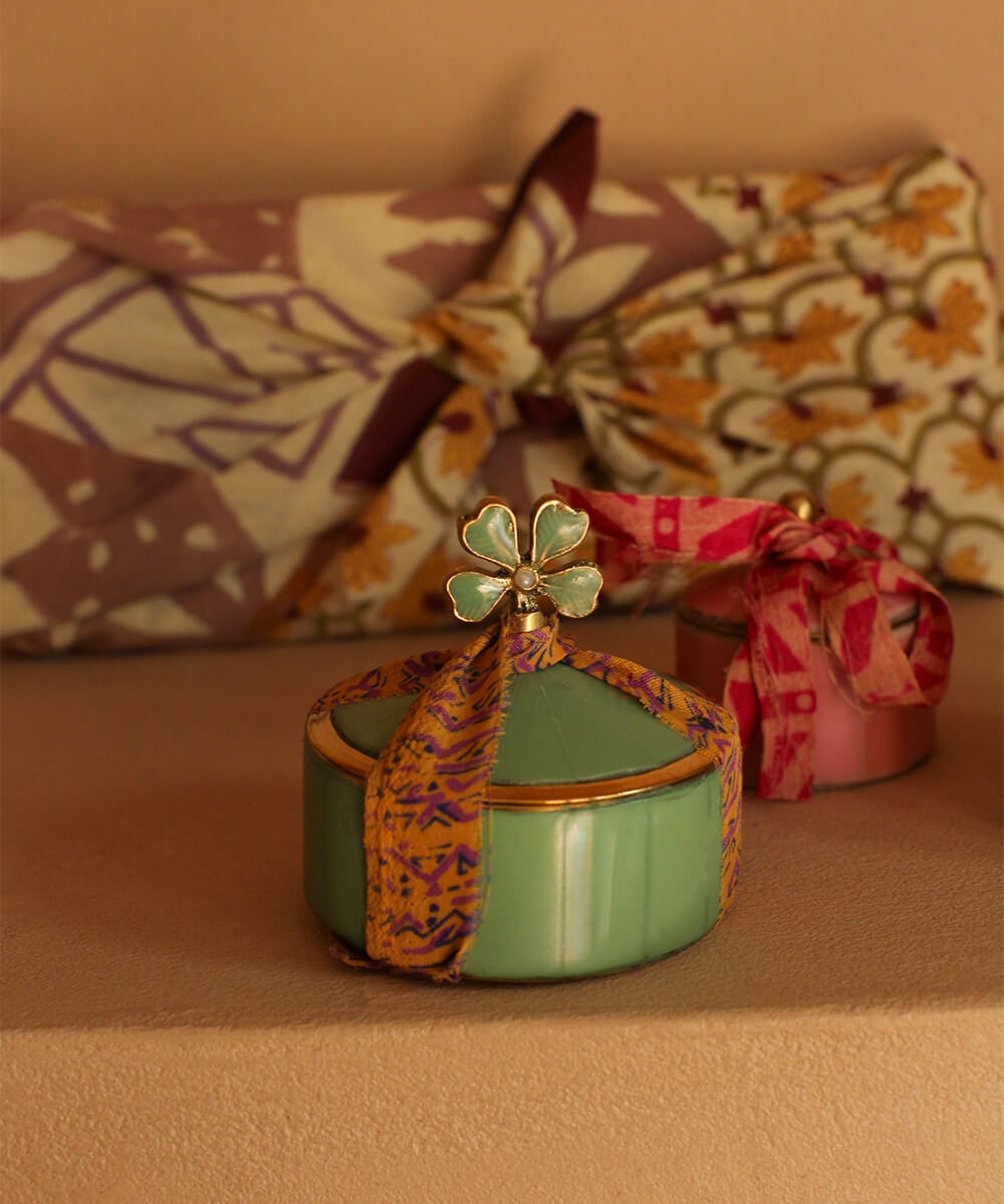 Lucky Clover Circus Box