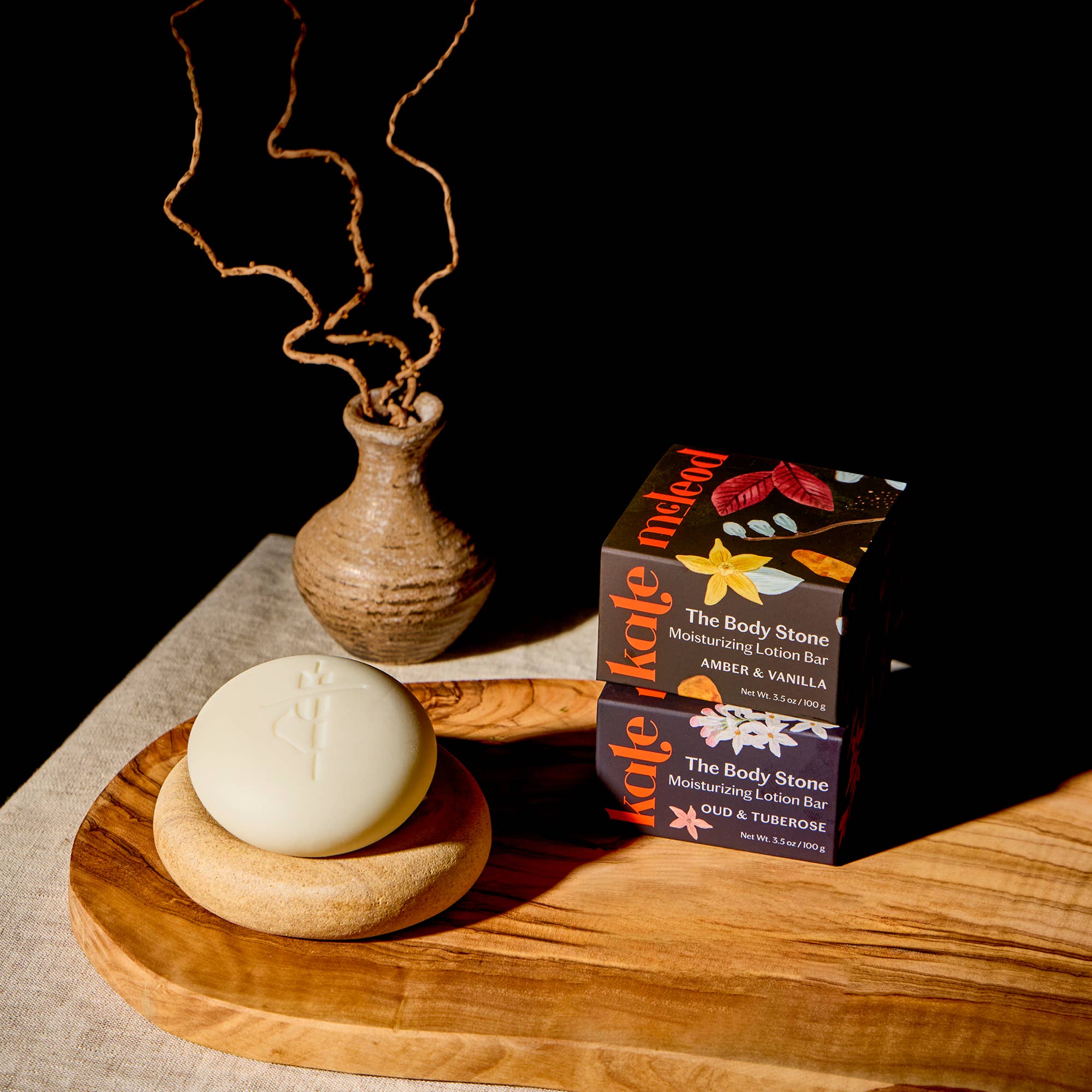 Amber & Vanilla Body Stone Lotion Bar - Box Turtle