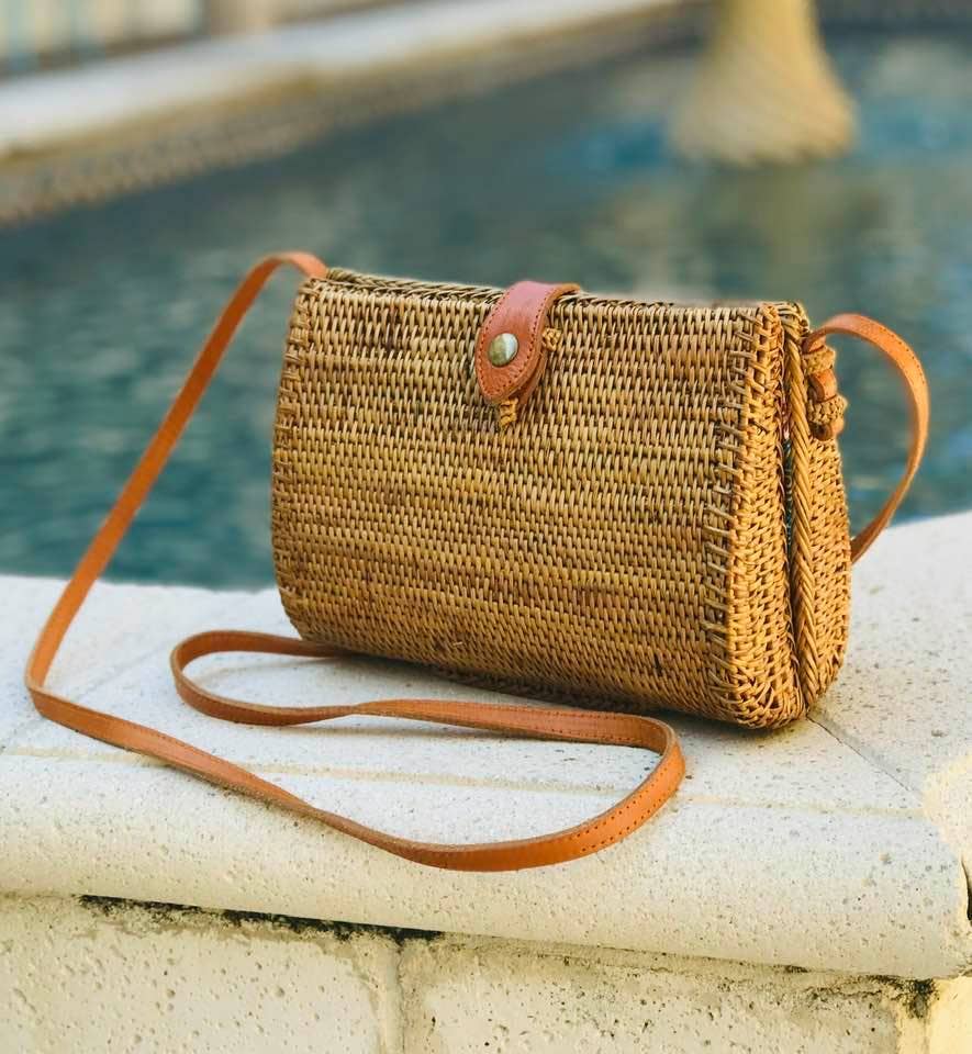 Ata Vine Teardrop Crossbody Bag - Box Turtle