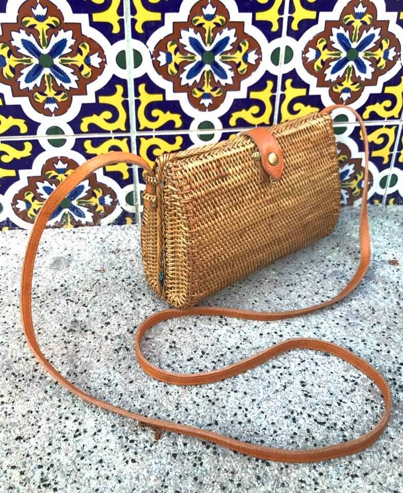 Ata Vine Teardrop Crossbody Bag - Box Turtle