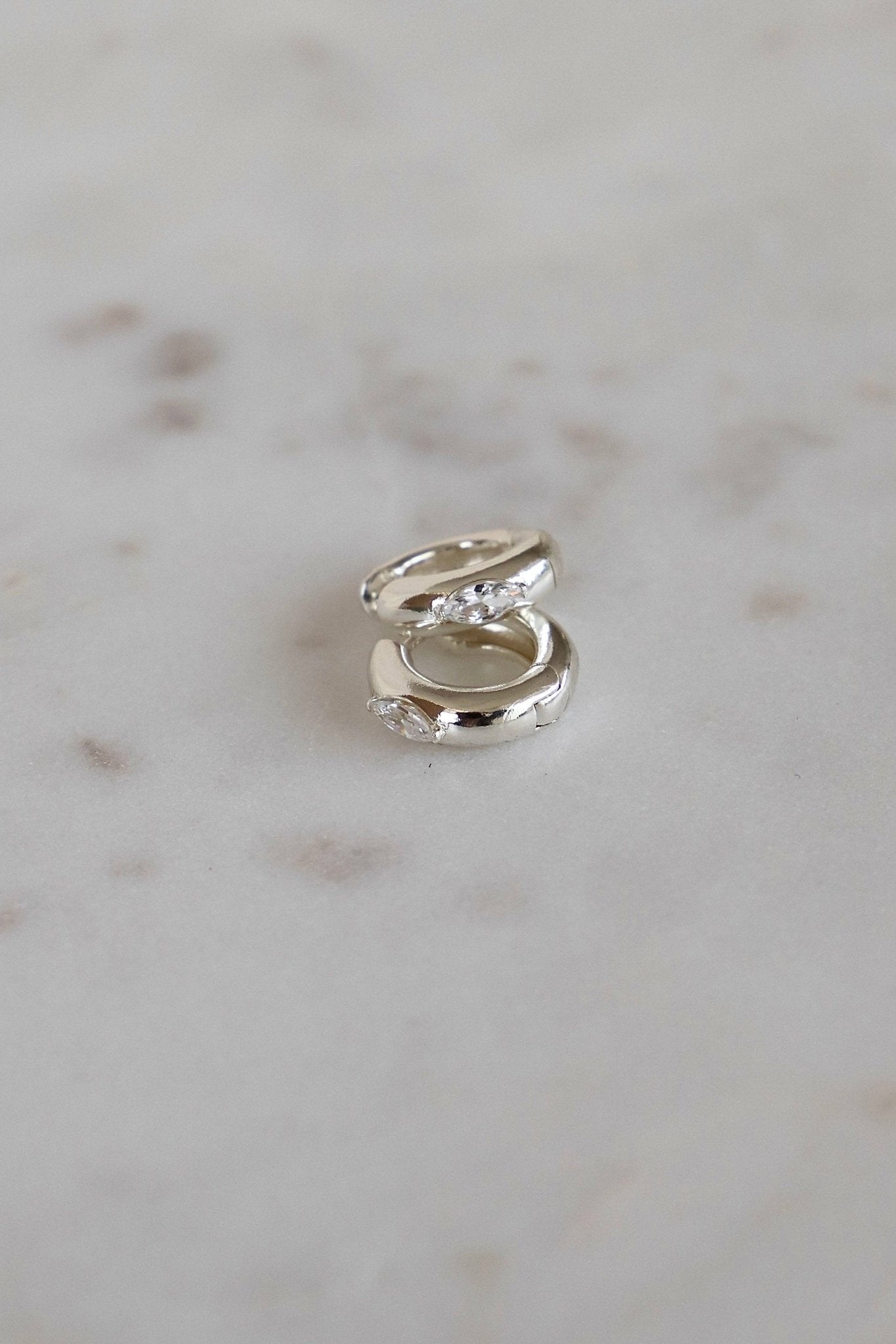 Aurum Silver Hoops - Box Turtle