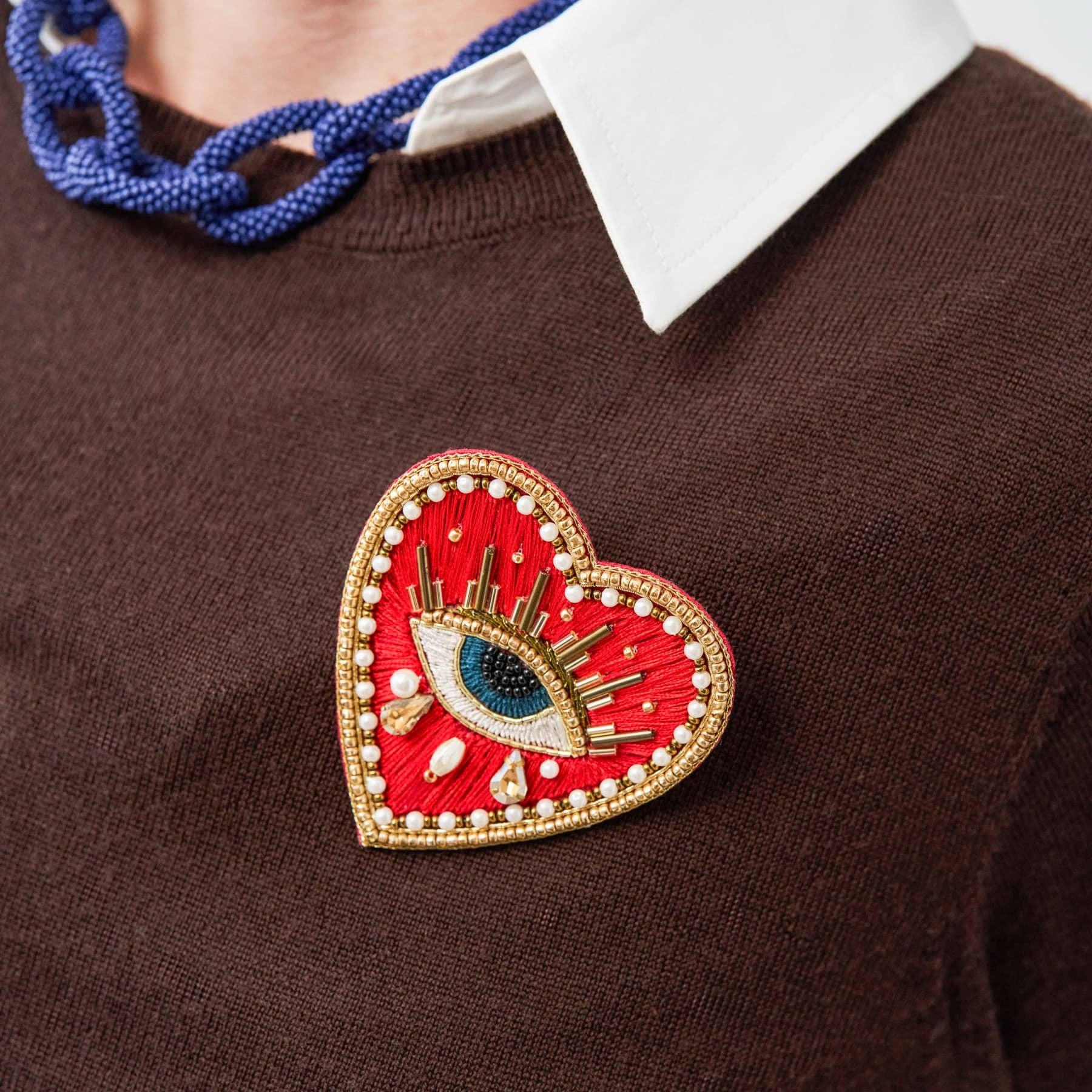 Avery Heart Eye Beaded Embroidered Brooch - Box Turtle