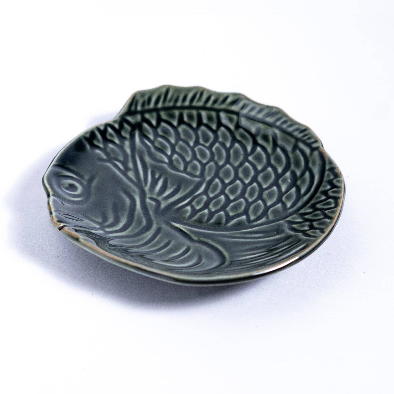 Meisen Pottery Tai Sea Bream Shaped Porcelain Plate
