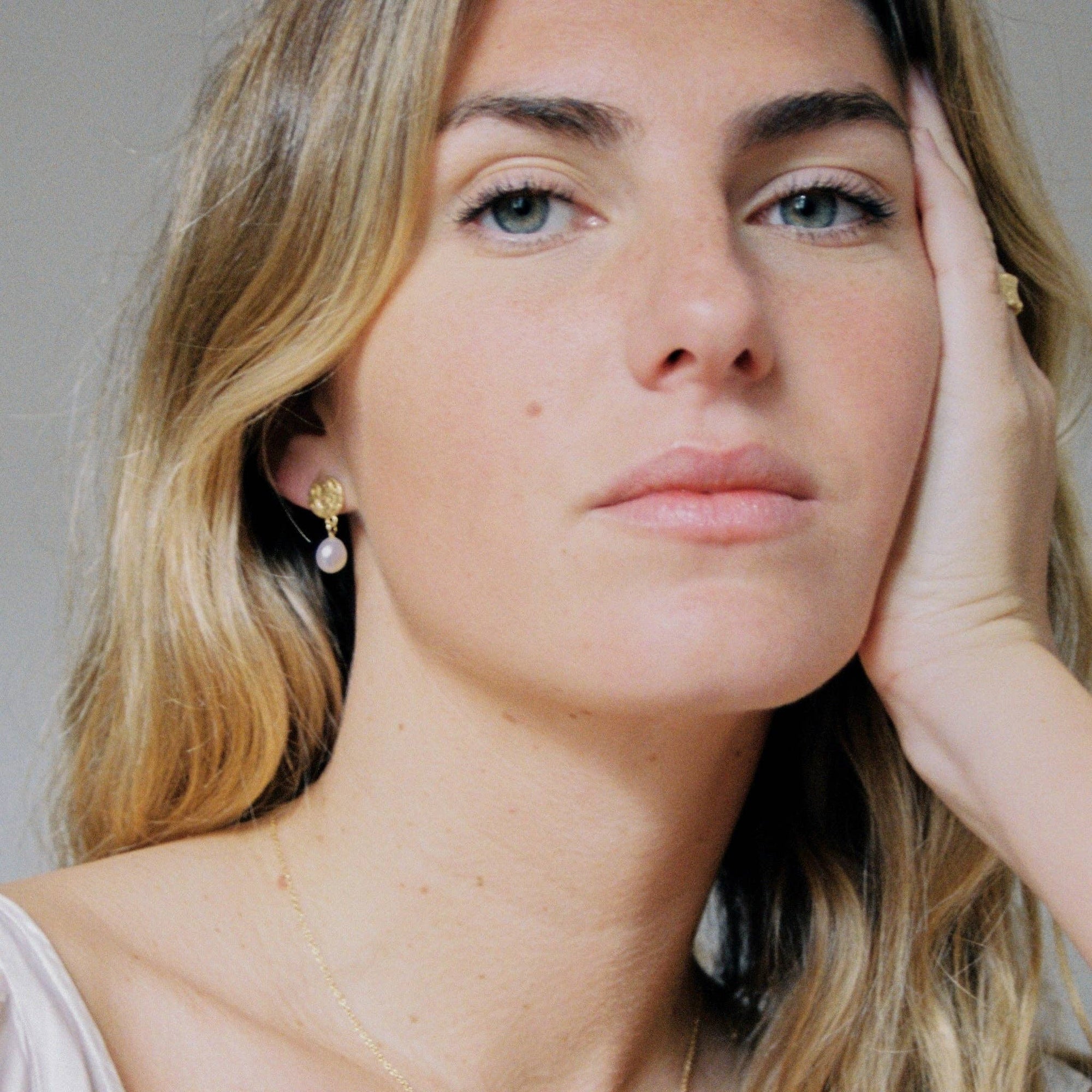 Tora Earrings