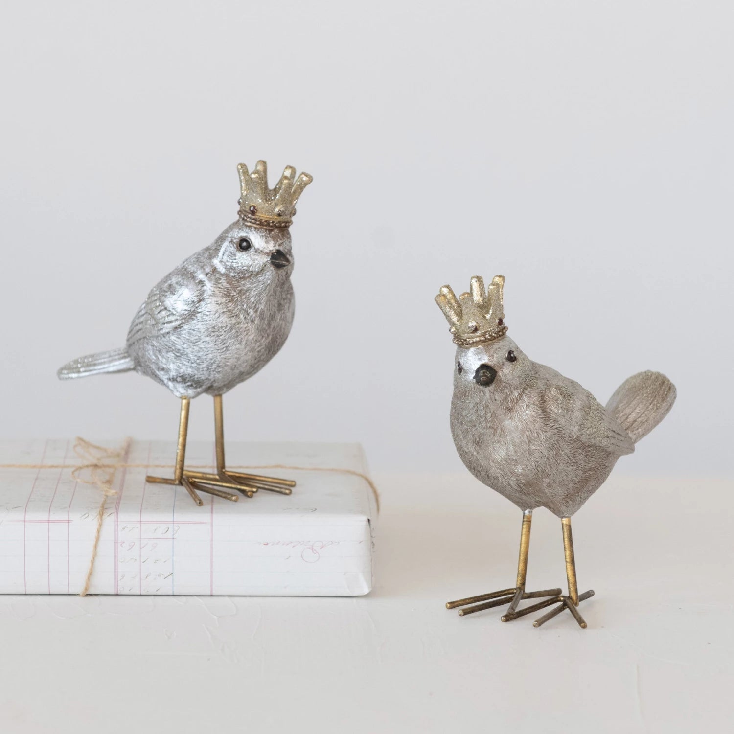 Bird Figurine with Crown - Box Turtle