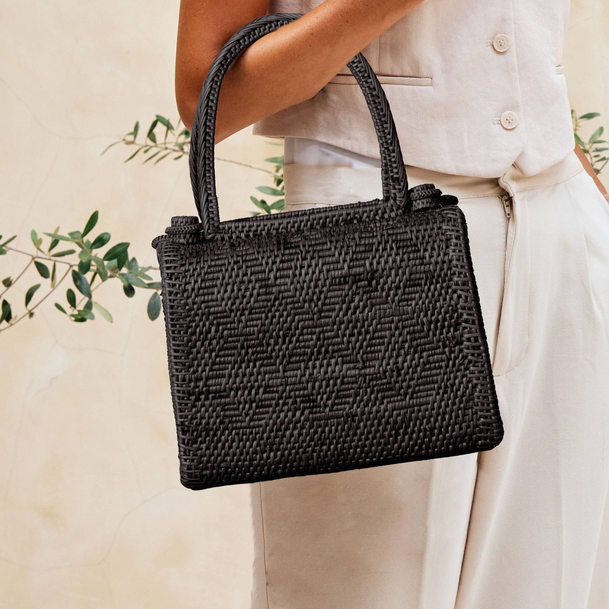 Black Ata Vine Handbag - Box Turtle