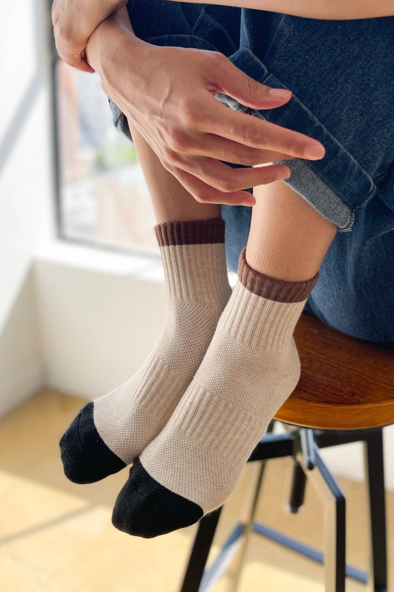 Black Coffee Color Block Girlfriend Socks - Box Turtle