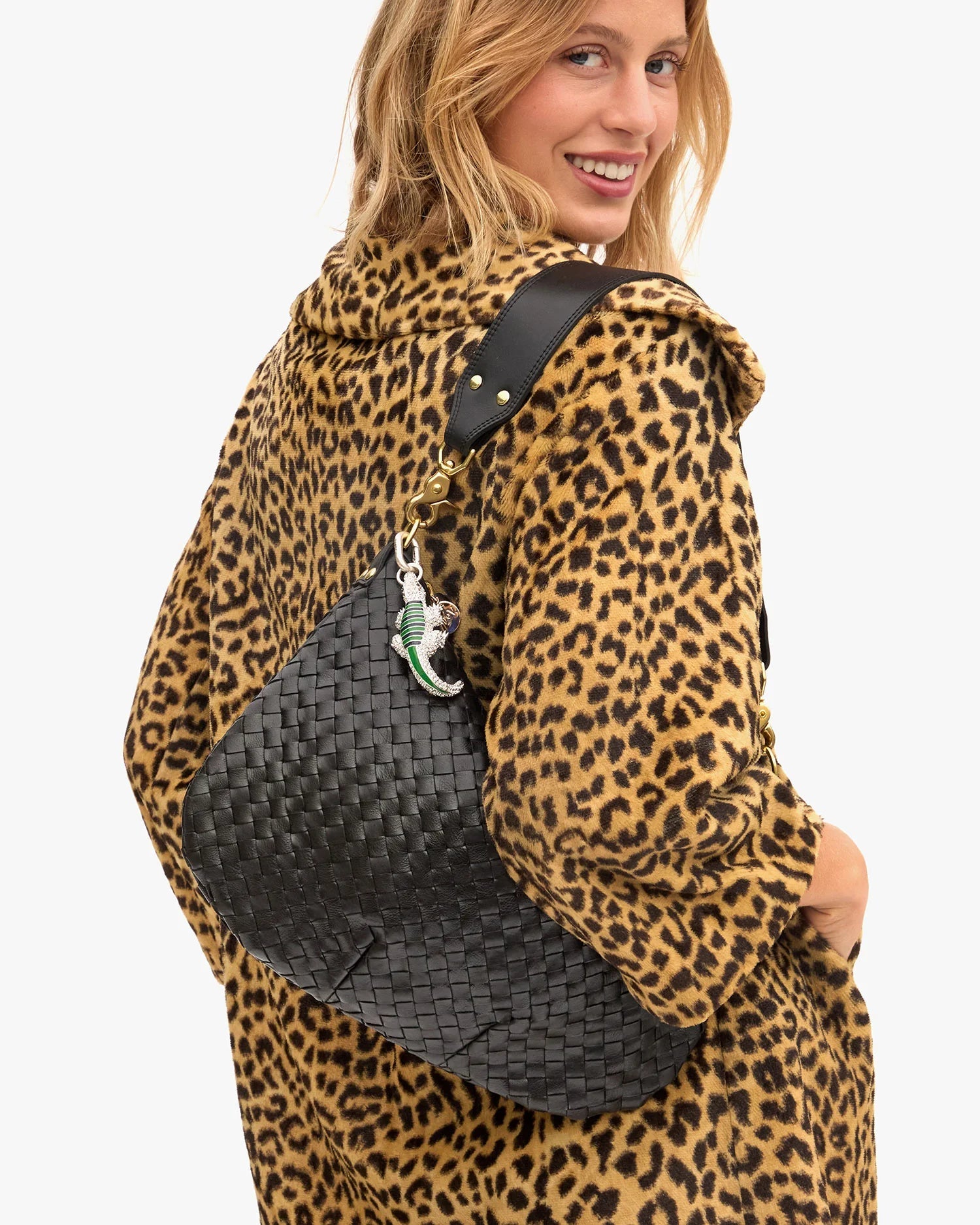 Black Diagonal Medium Moyen Messenger - Box Turtle