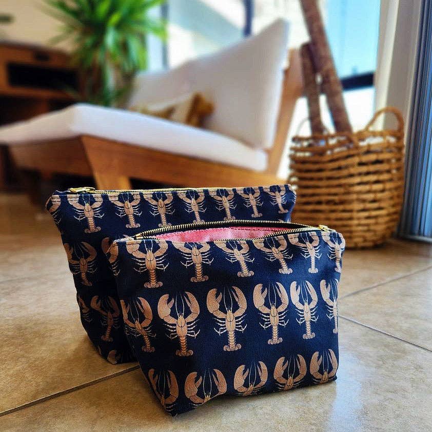 Black & Gold Lobster Velvet Traveller - Box Turtle