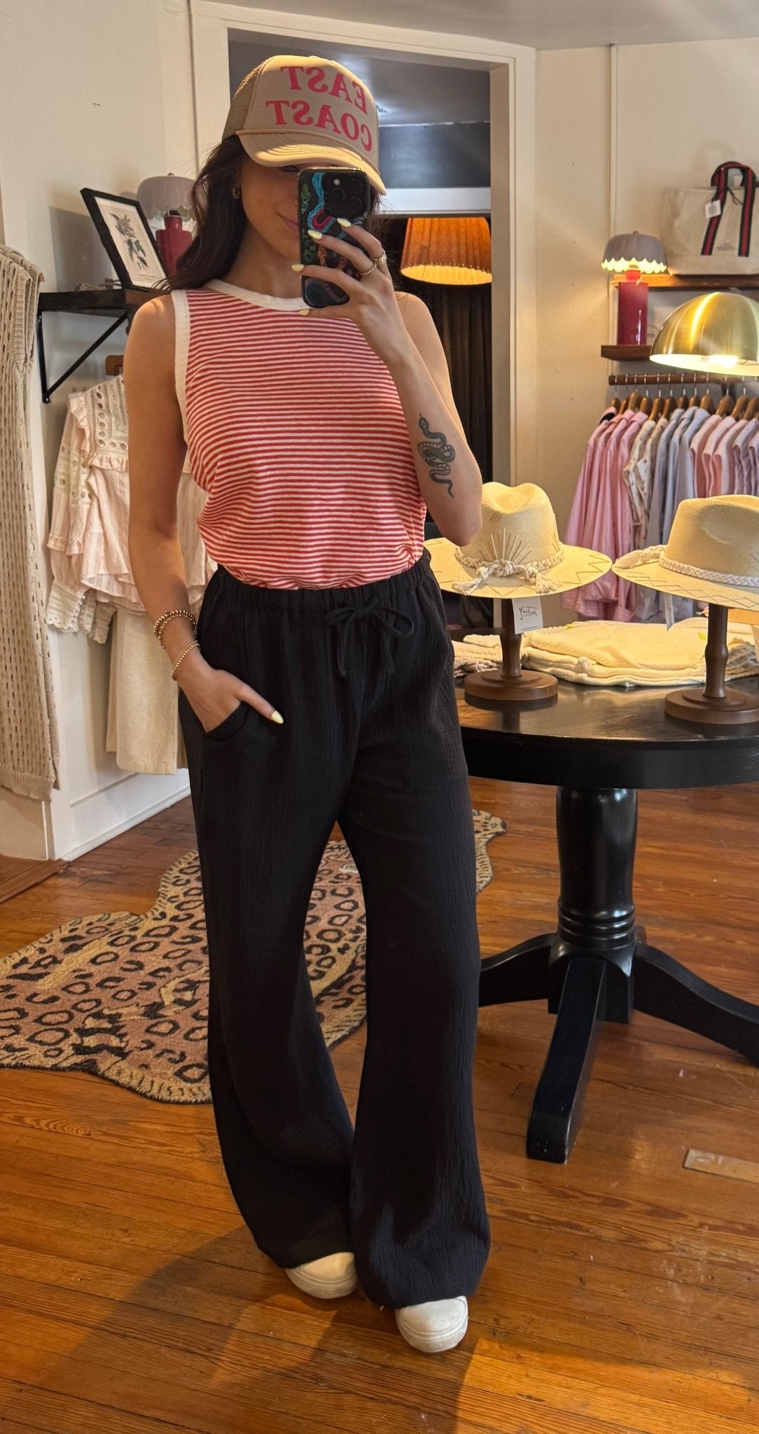 Black Laidback Gauze Pant - Box Turtle