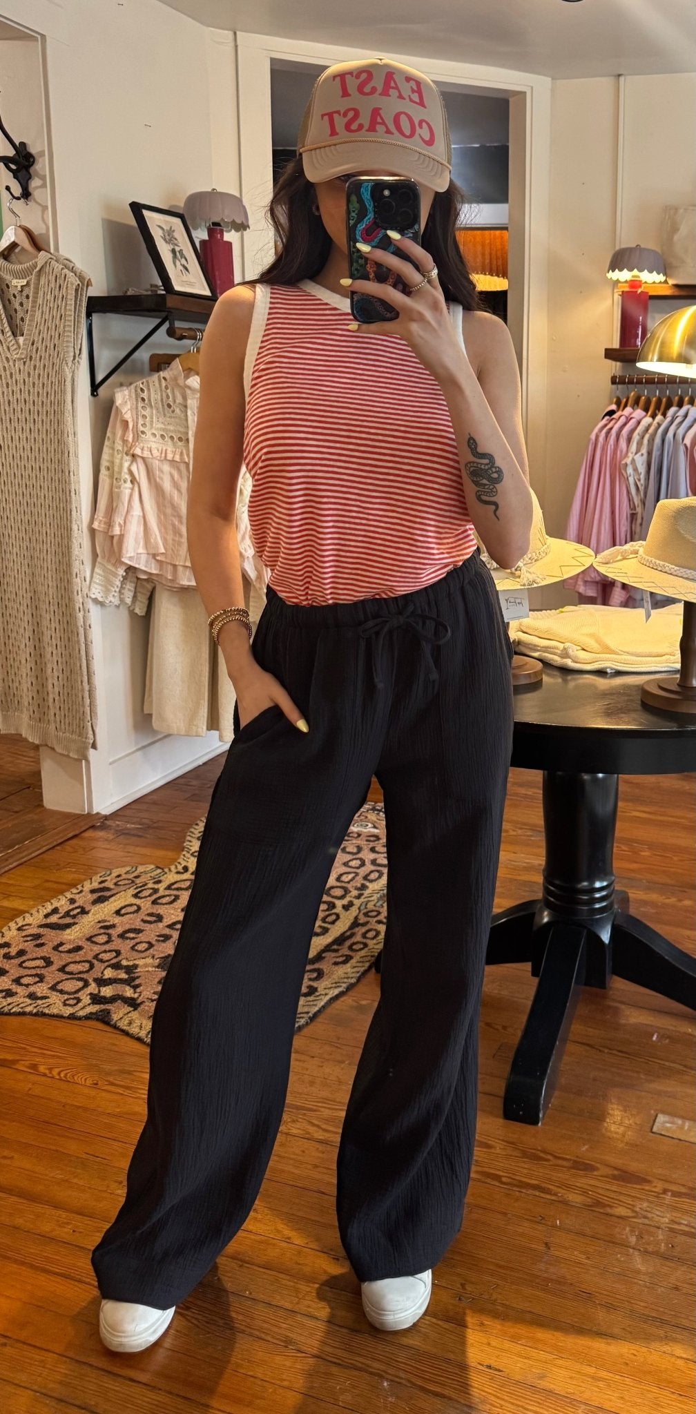 Black Laidback Gauze Pant - Box Turtle