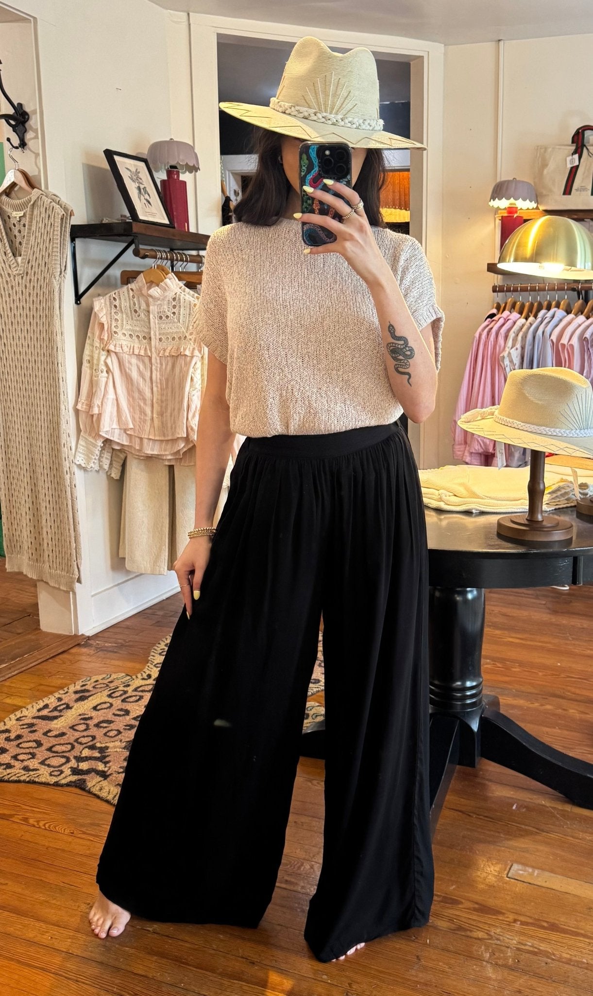 Black Wide Leg Pants - Box Turtle