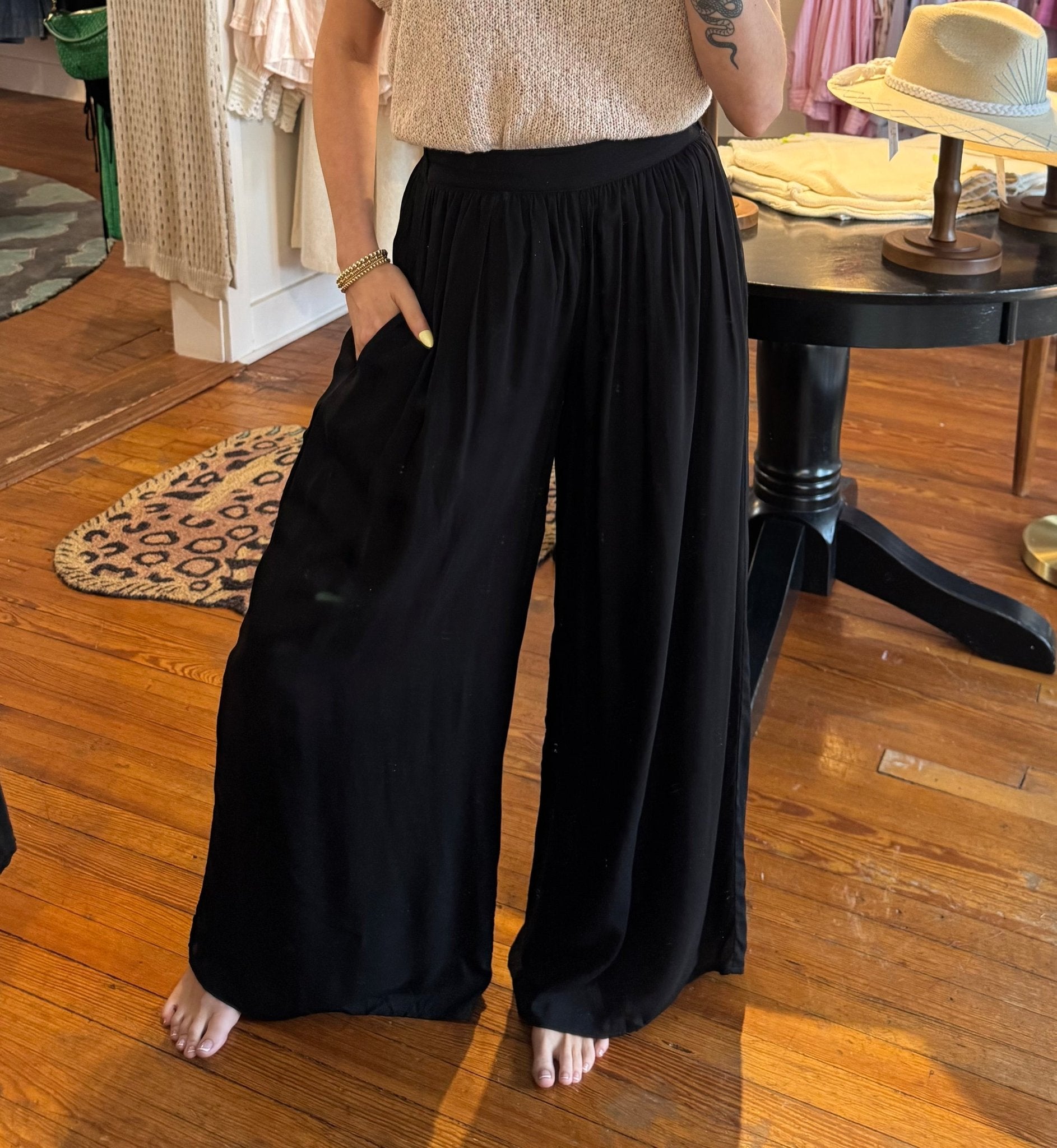 Black Wide Leg Pants - Box Turtle
