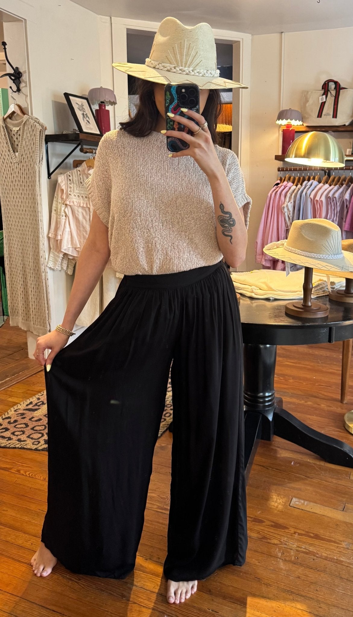 Black Wide Leg Pants - Box Turtle