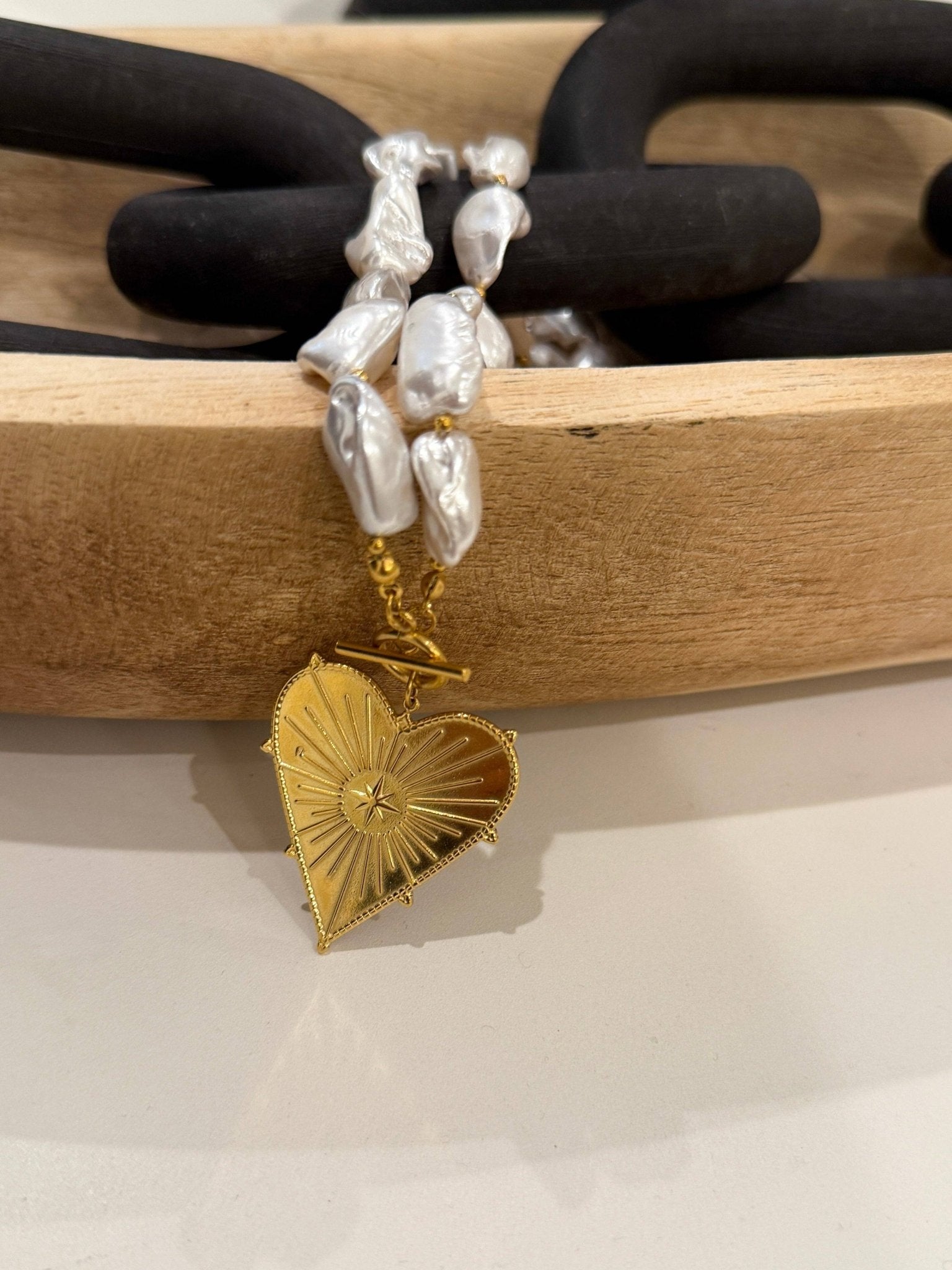 Blaze Necklace - Box Turtle