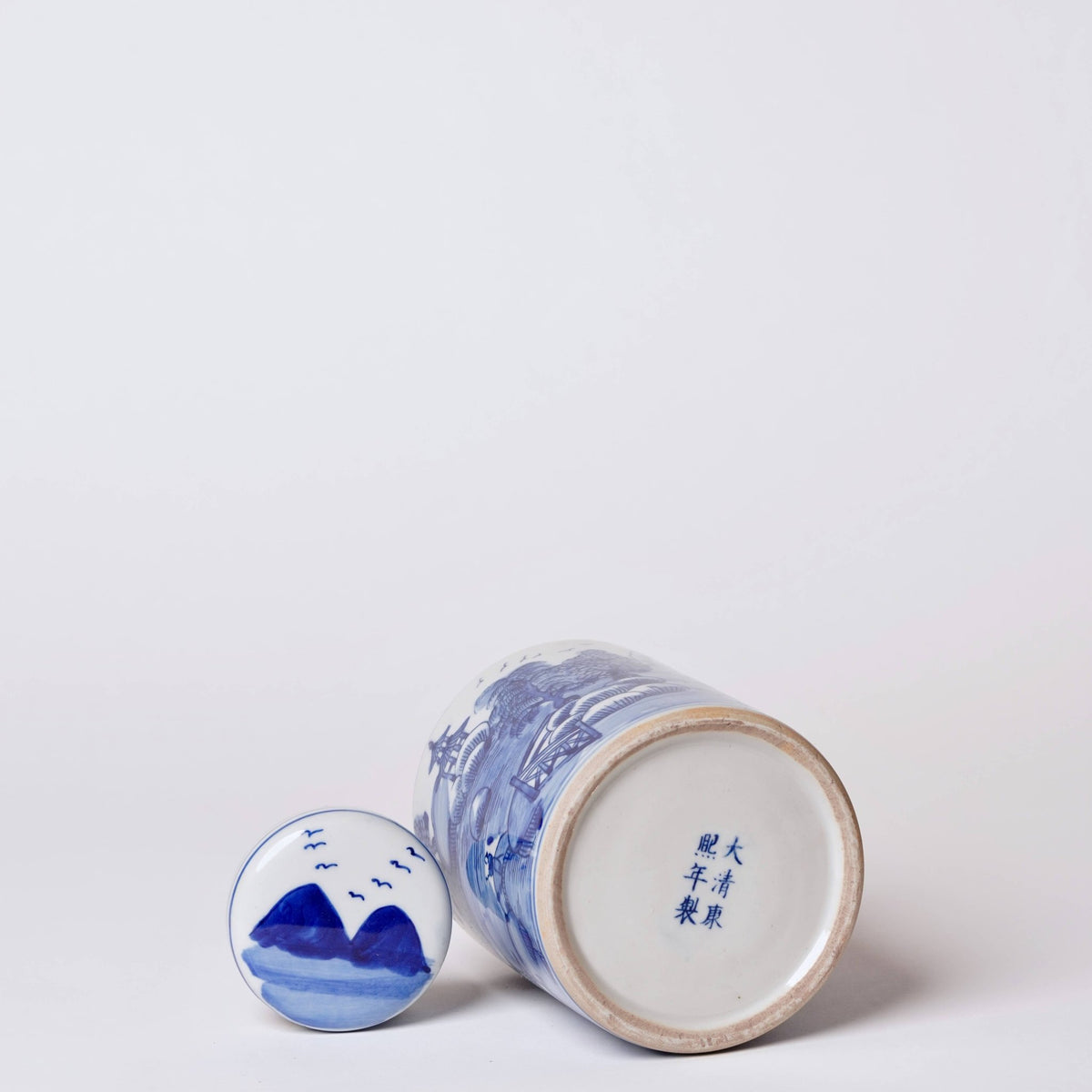 Blue and White Porcelain Landscape Cylinder Caddy - Box Turtle