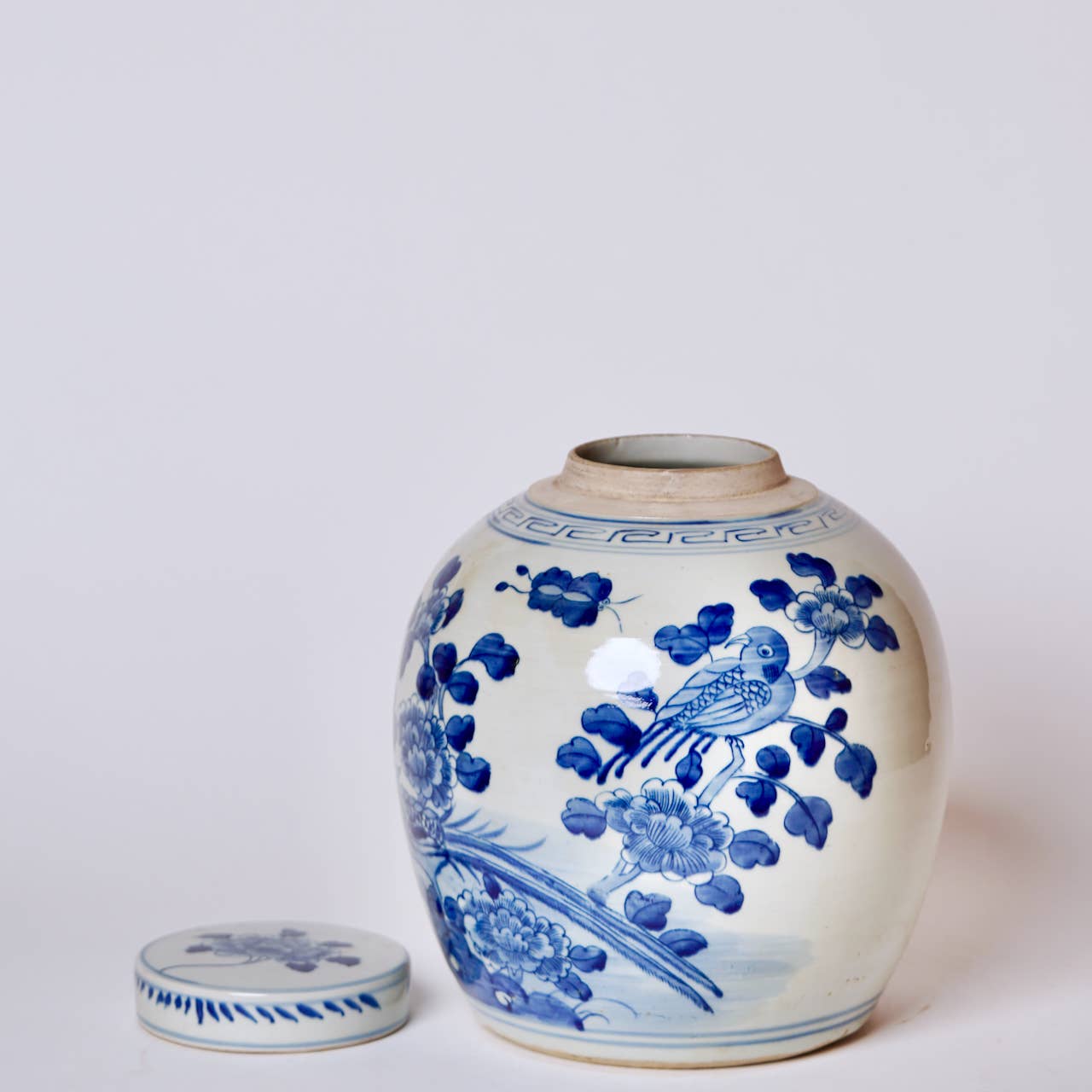 Blue & White Porcelain Bird & Flower Round Storage Jar - Box Turtle