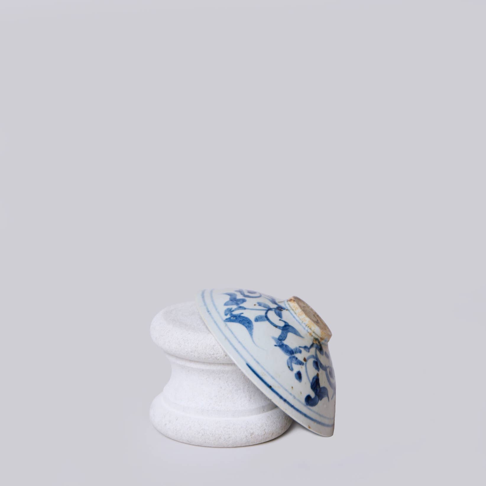 Blue & White Porcelain Peony Conical Bowl - Box Turtle