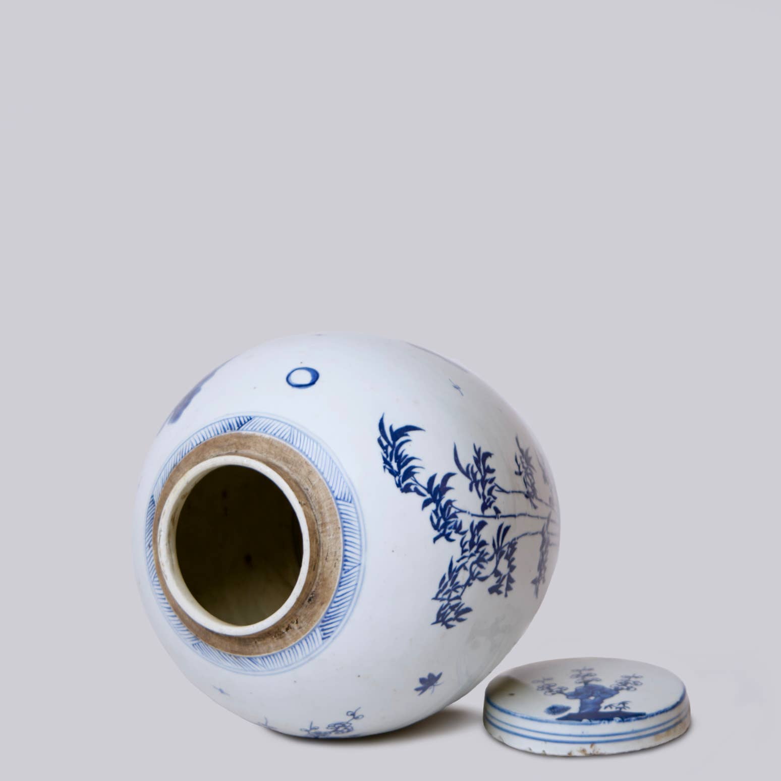 Blue & White Porcelain Three Friends Round Jar - Box Turtle