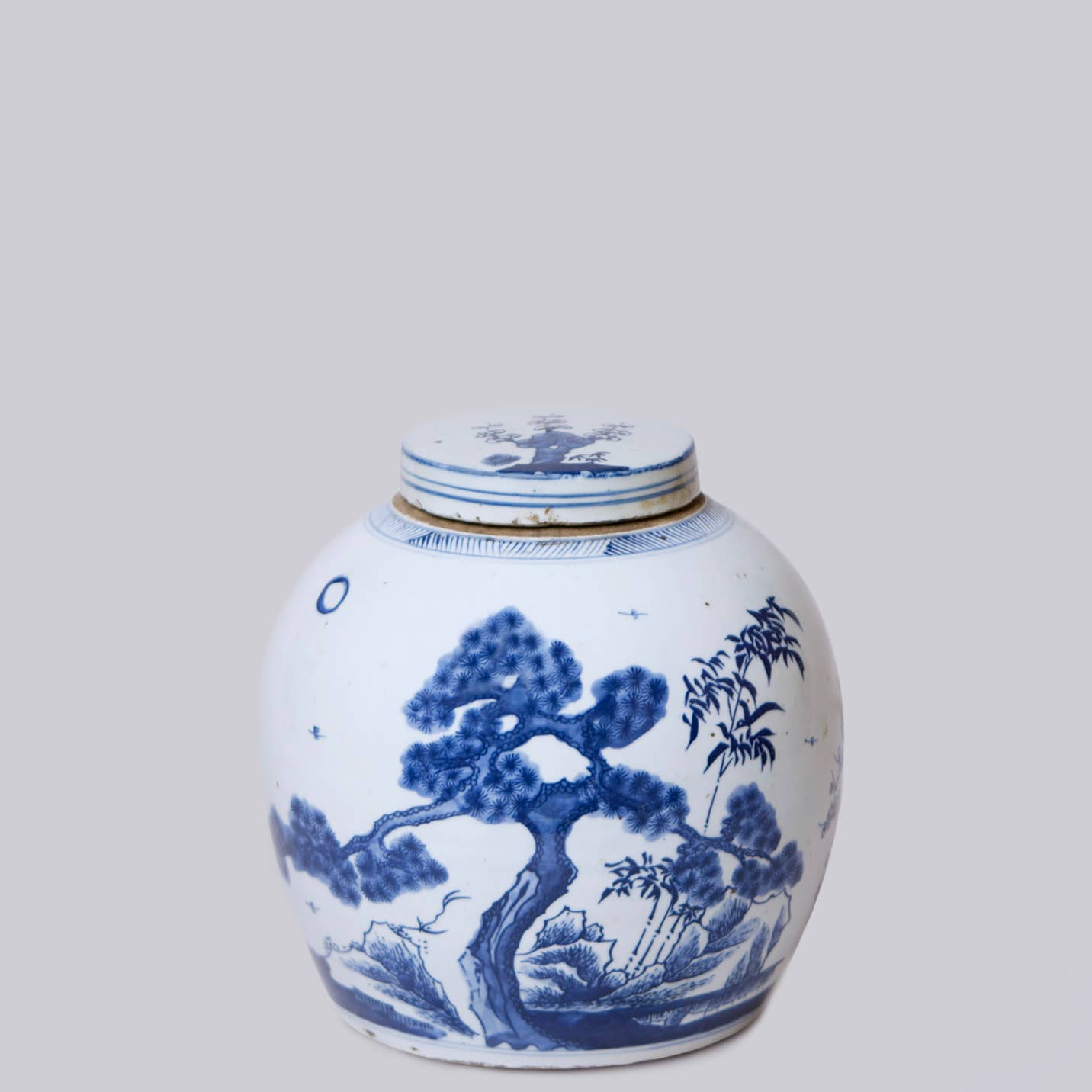 Blue & White Porcelain Three Friends Round Jar - Box Turtle