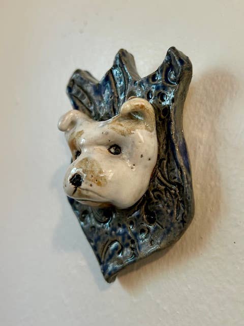 Bulldog on a Plaque - Box Turtle