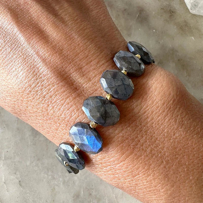 Camila Mystic Labradorite Bracelet - Box Turtle