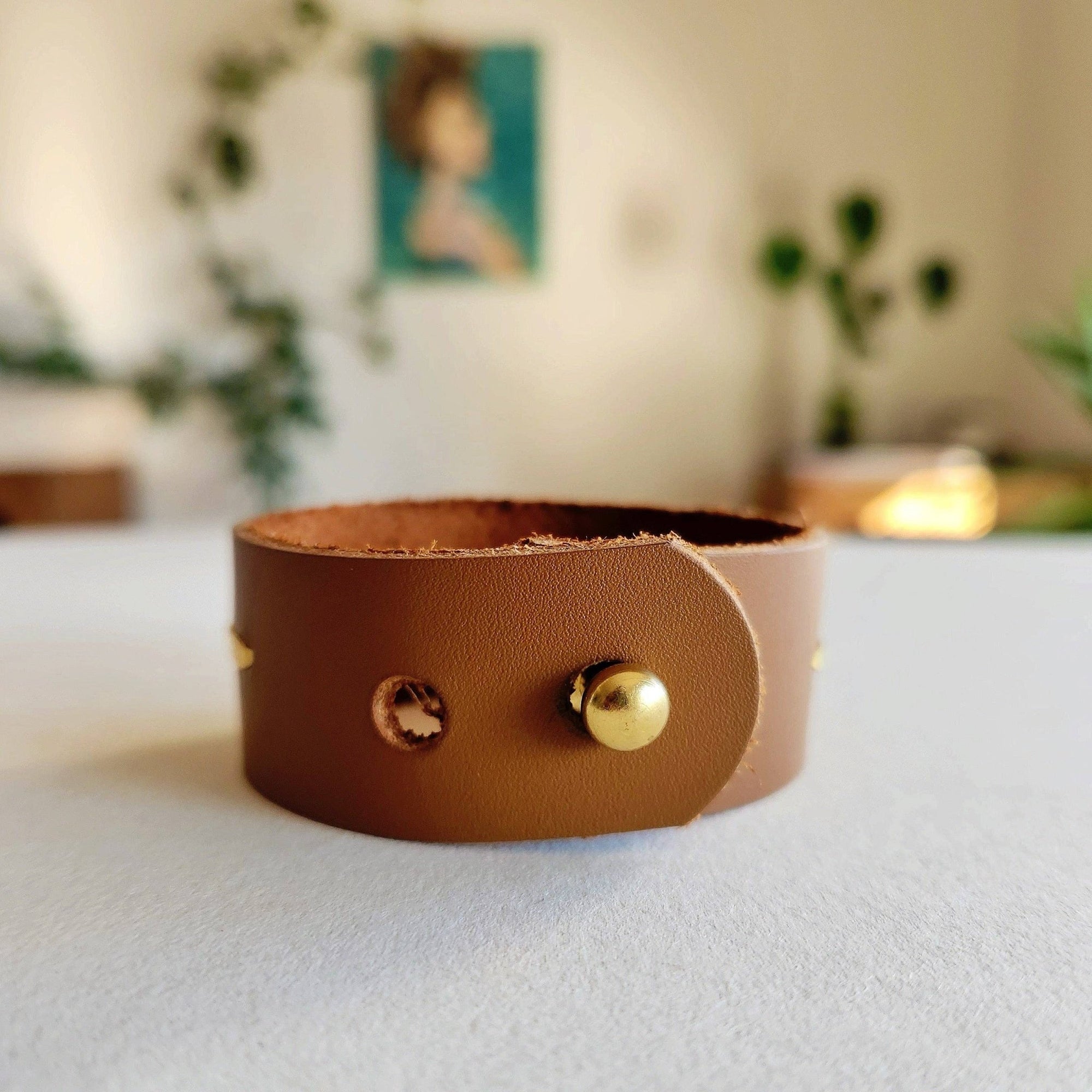 Capri Leather Cuff Bracelet - Box Turtle