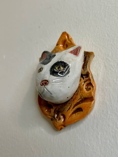 Cat on a Plaque - Box Turtle
