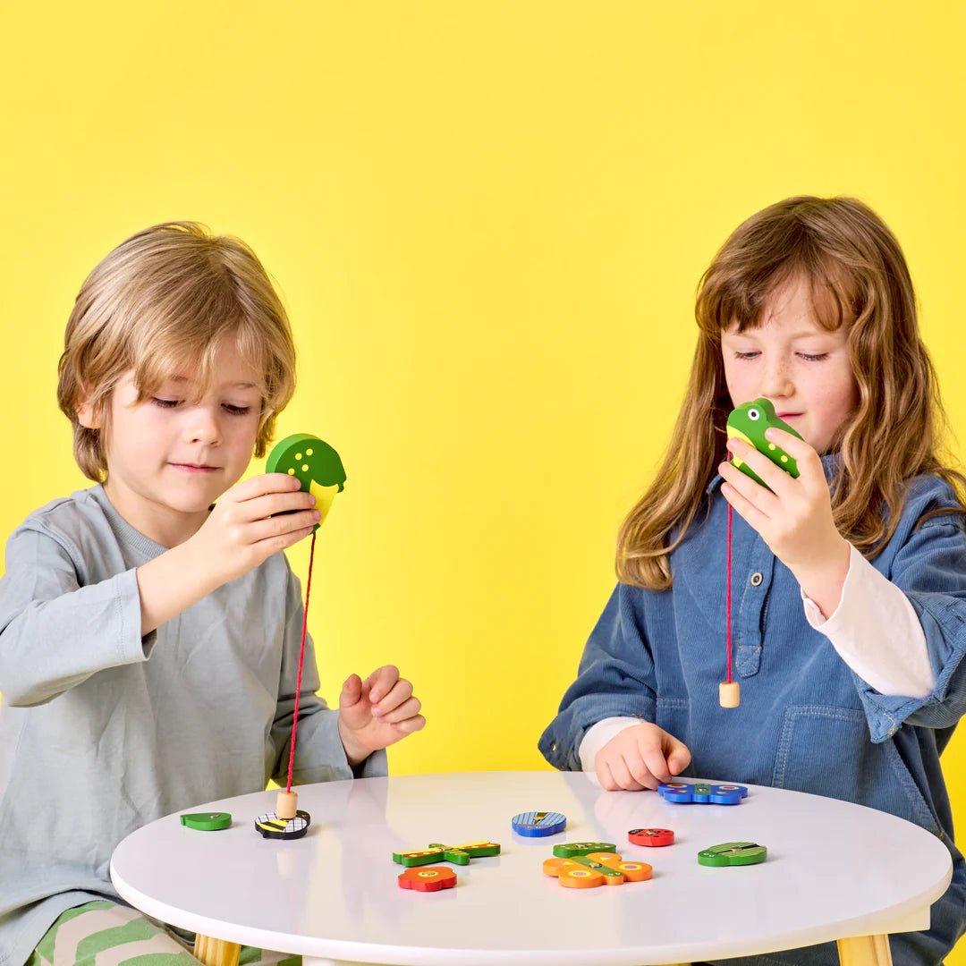 Catch a Bug Wooden Fishing Game - Box Turtle