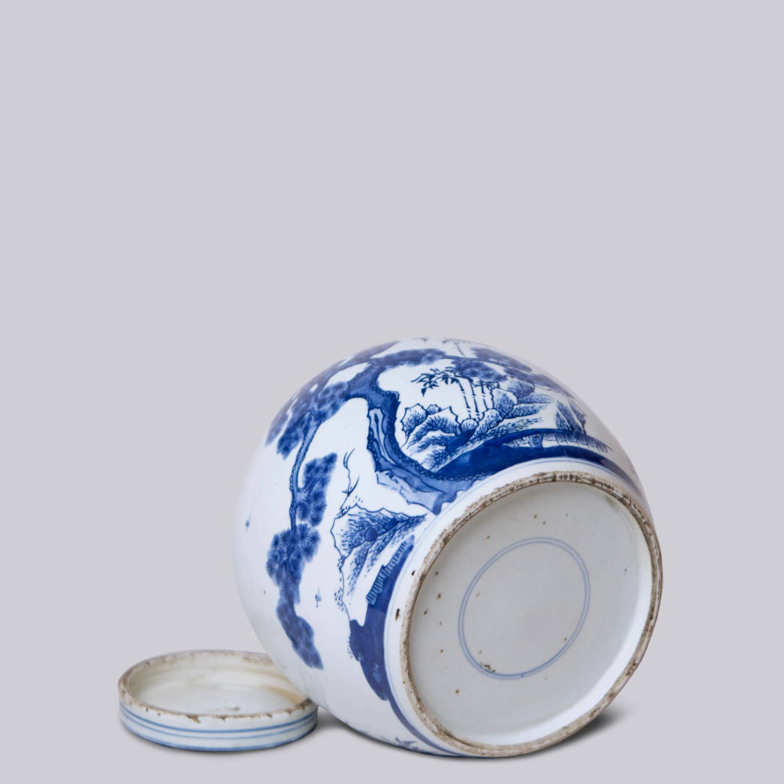 Blue &amp; White Porcelain Three Friends Round Jar