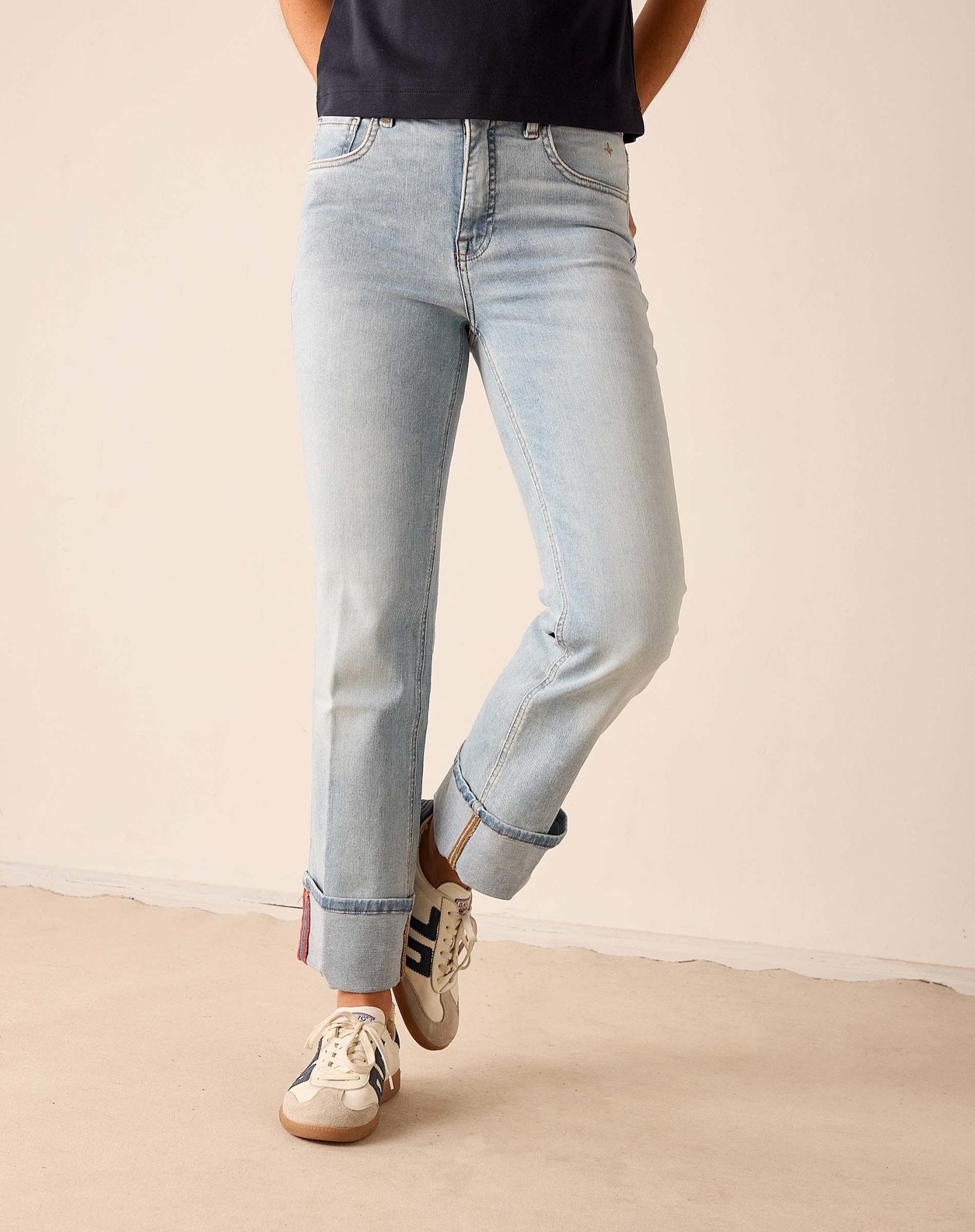 Cloud Nine Bessie Straight Leg Jeans - Box Turtle