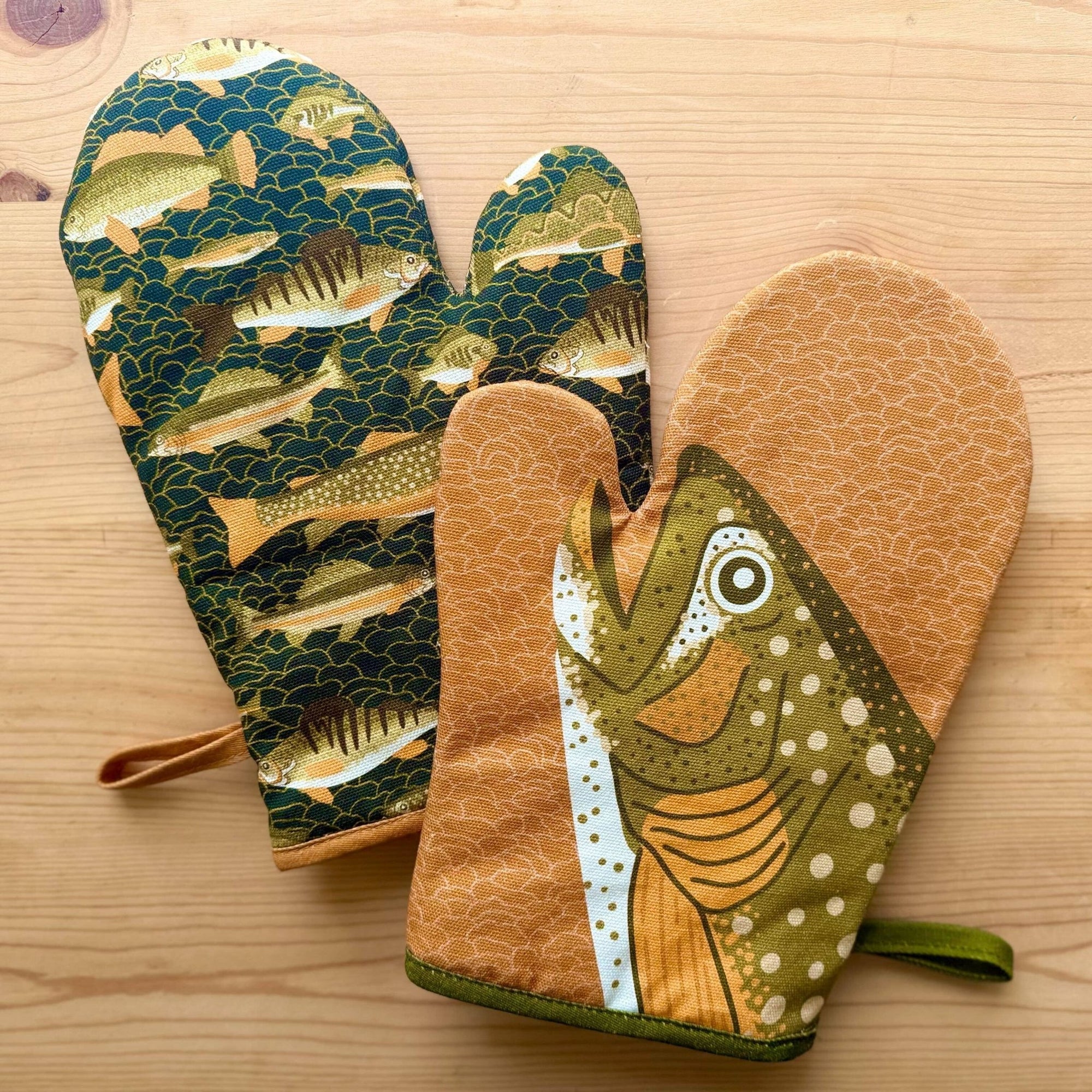 Coastal Fish Oven Mitt - Box Turtle