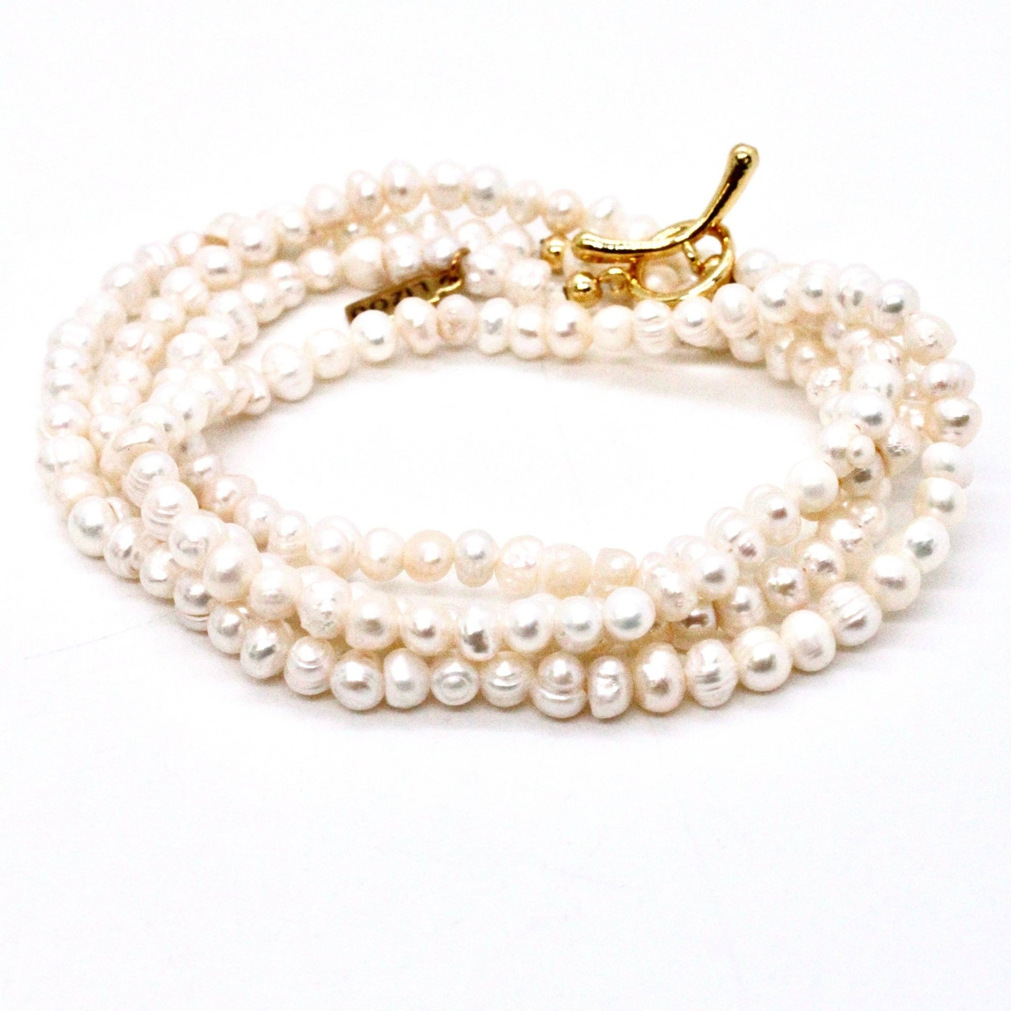 Delicate Mini Freshwater Pearl Beaded Necklace - Box Turtle