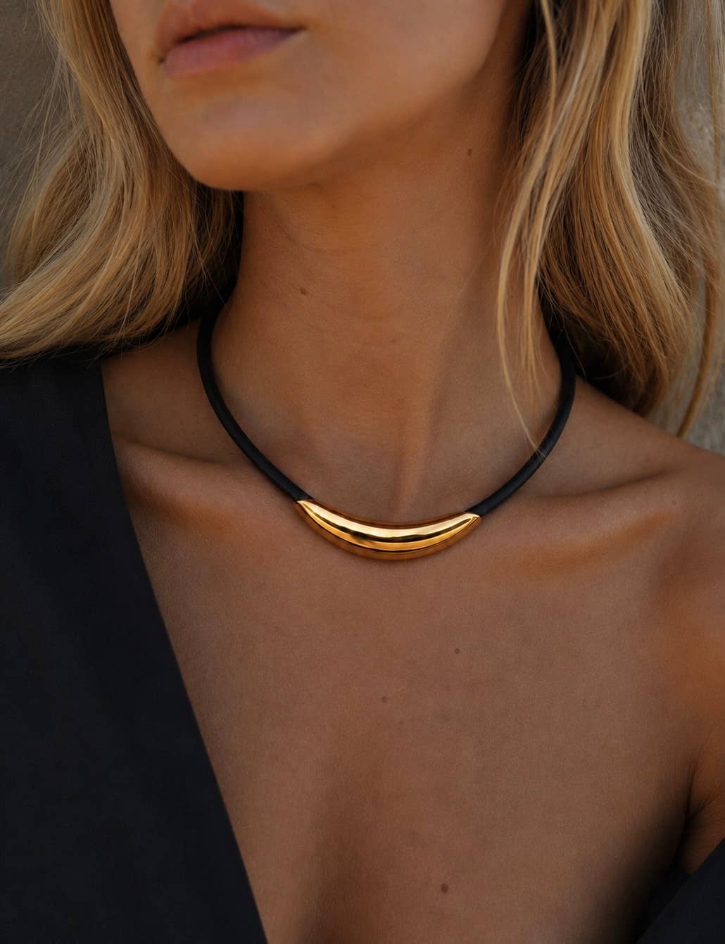 Dune Sculptural Cord Necklace - Box Turtle